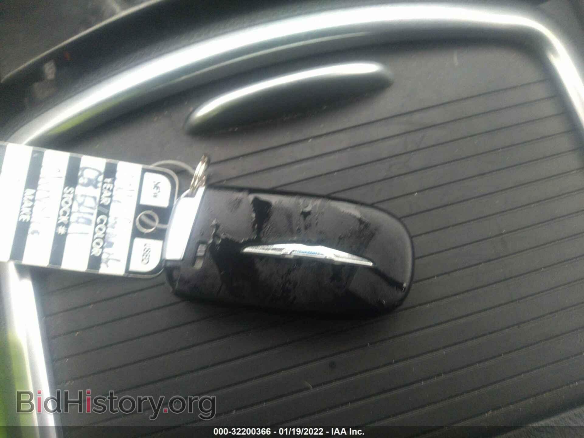 2016 CHRYSLER 300 - VIN: 2C3CCAAG1GH135441 - Фото 11