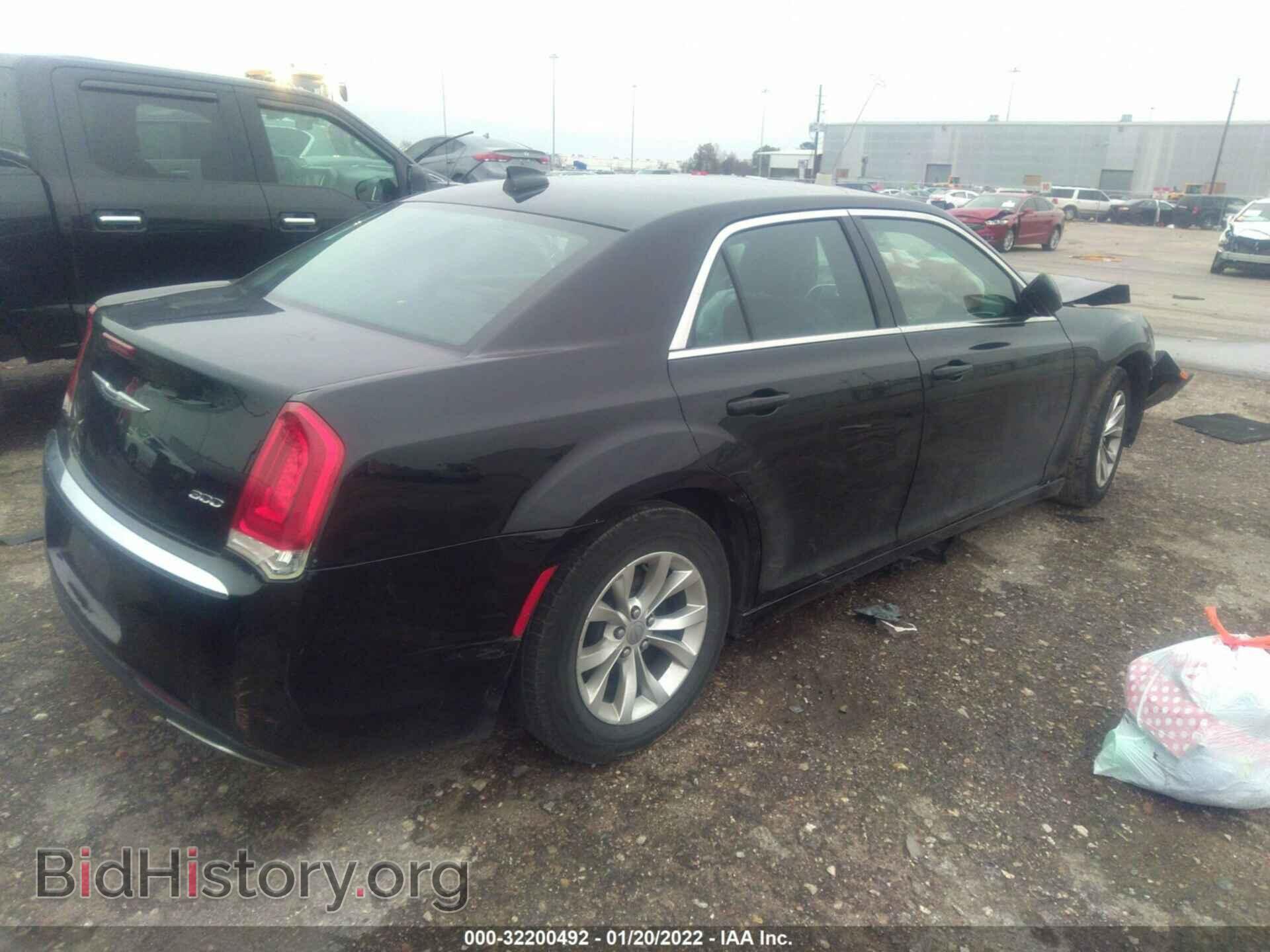 2015 CHRYSLER 300 - VIN: 2C3CCAAG6FH766457 - Фото 4