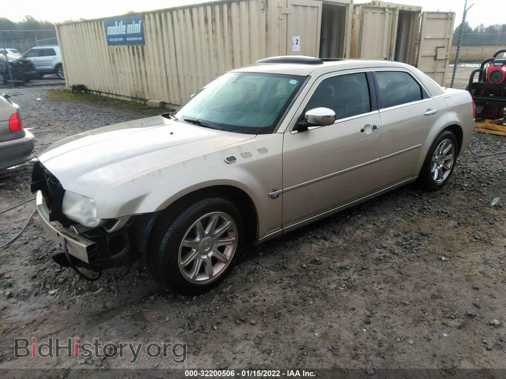 2006 CHRYSLER 300 - VIN: 2C3LA63H76H205595 - Фото 2