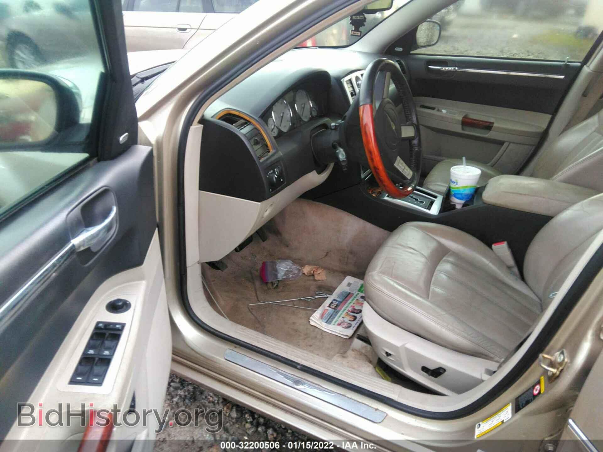 2006 CHRYSLER 300 - VIN: 2C3LA63H76H205595 - Фото 5