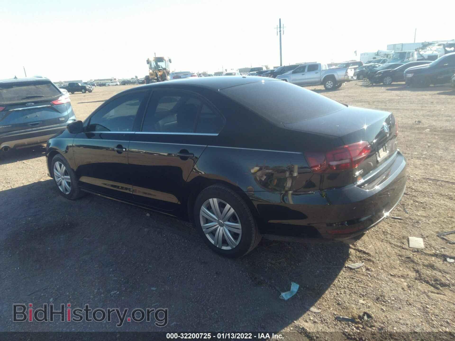 2017 VOLKSWAGEN JETTA - VIN: 3VW2B7AJXHM377802 - Фото 3