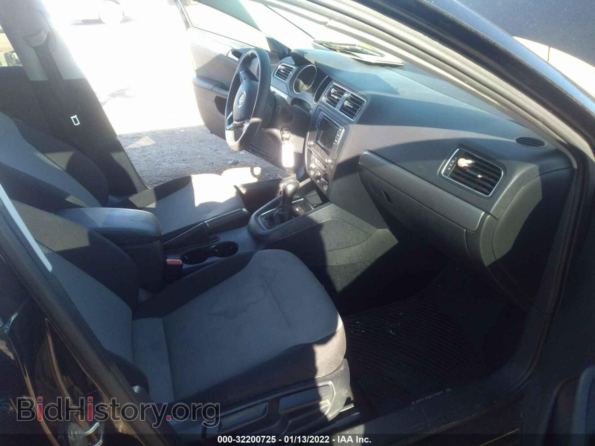 2017 VOLKSWAGEN JETTA - VIN: 3VW2B7AJXHM377802 - Фото 5