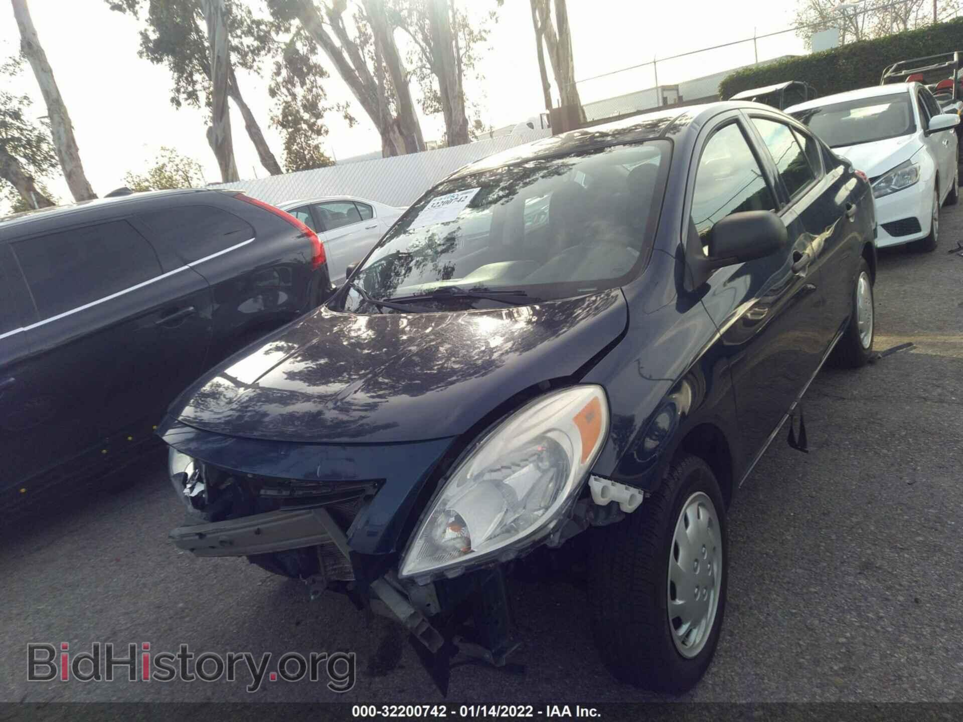 2013 NISSAN VERSA - VIN: 3N1CN7AP5DL887772 - Фото 2
