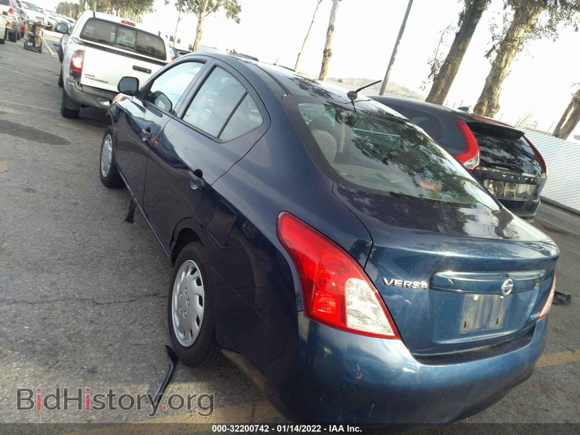 2013 NISSAN VERSA - VIN: 3N1CN7AP5DL887772 - Фото 3