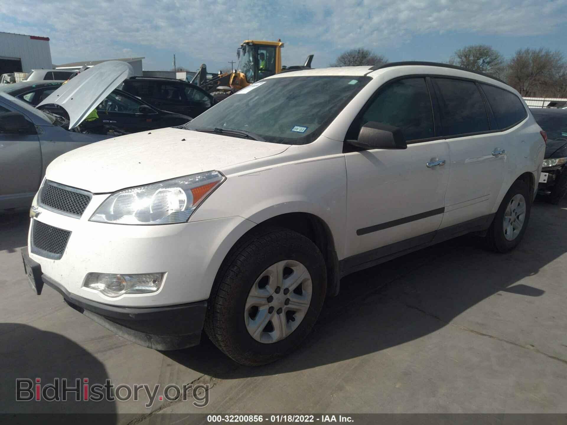 2012 CHEVROLET TRAVERSE - VIN: 1GNKRFED3CJ179072 - Фото 2
