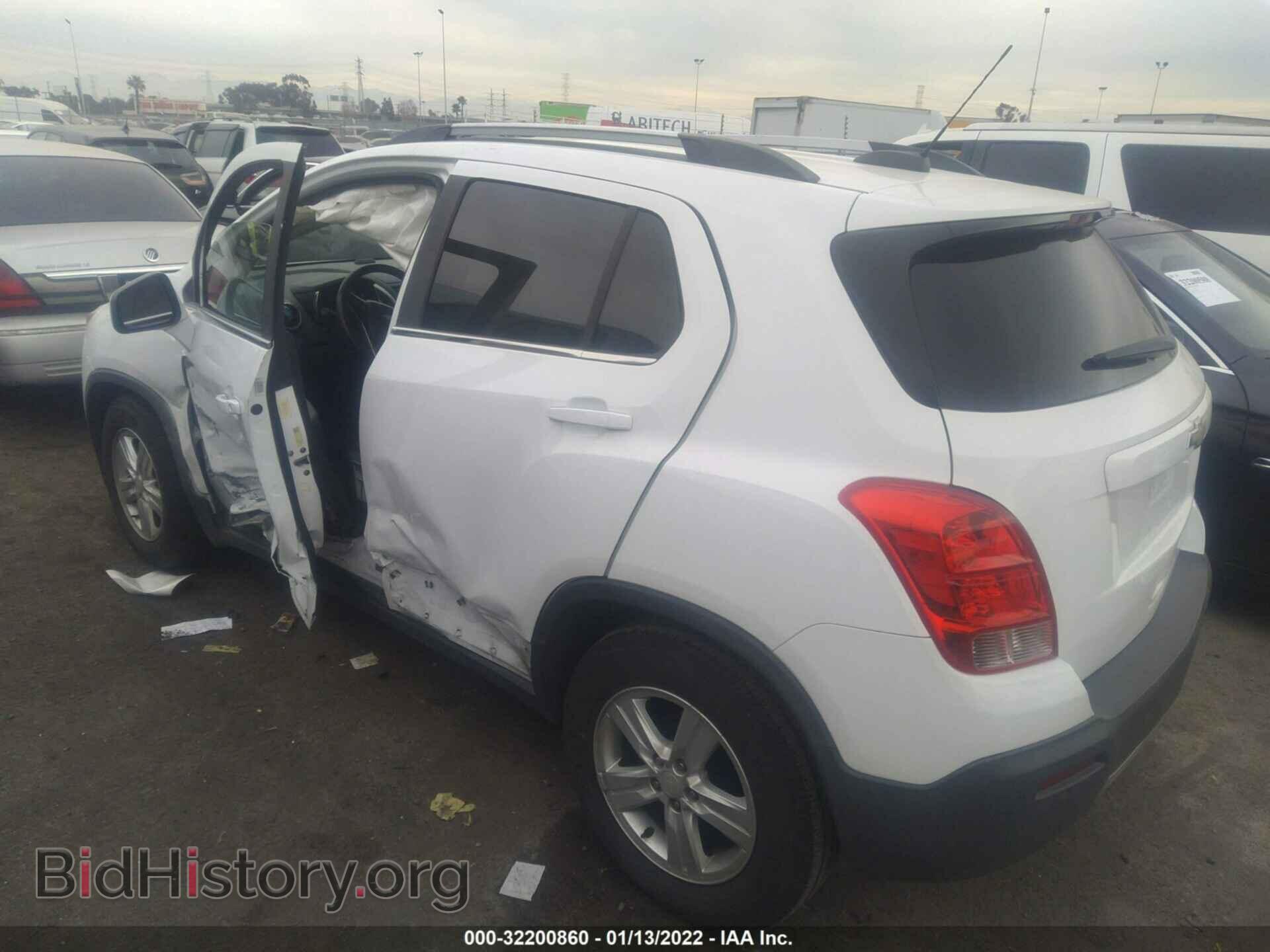 2015 CHEVROLET TRAX - VIN: 3GNCJLSB6FL245057 - Фото 3