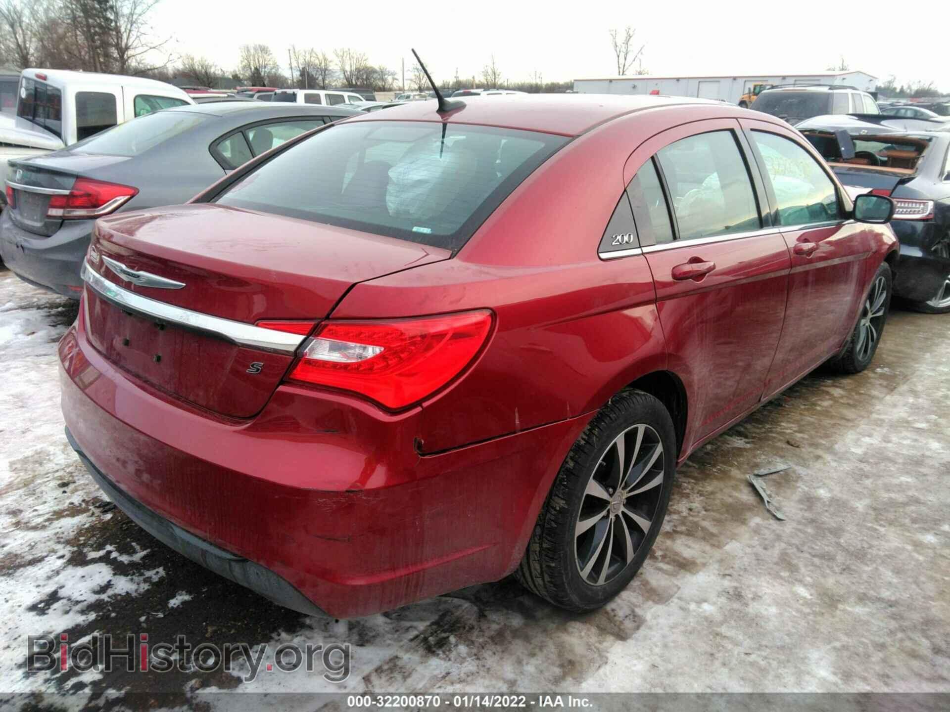 2012 CHRYSLER 200 - VIN: 1C3CCBBG1CN250143 - Фото 4