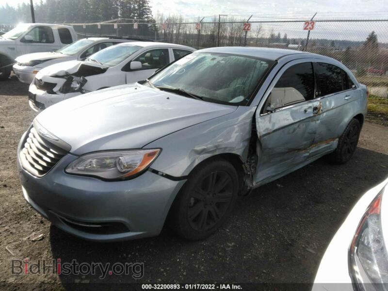 2013 Chrysler 200 (VIN 1C3CCBBB0DN695740) — фото 2 из 11