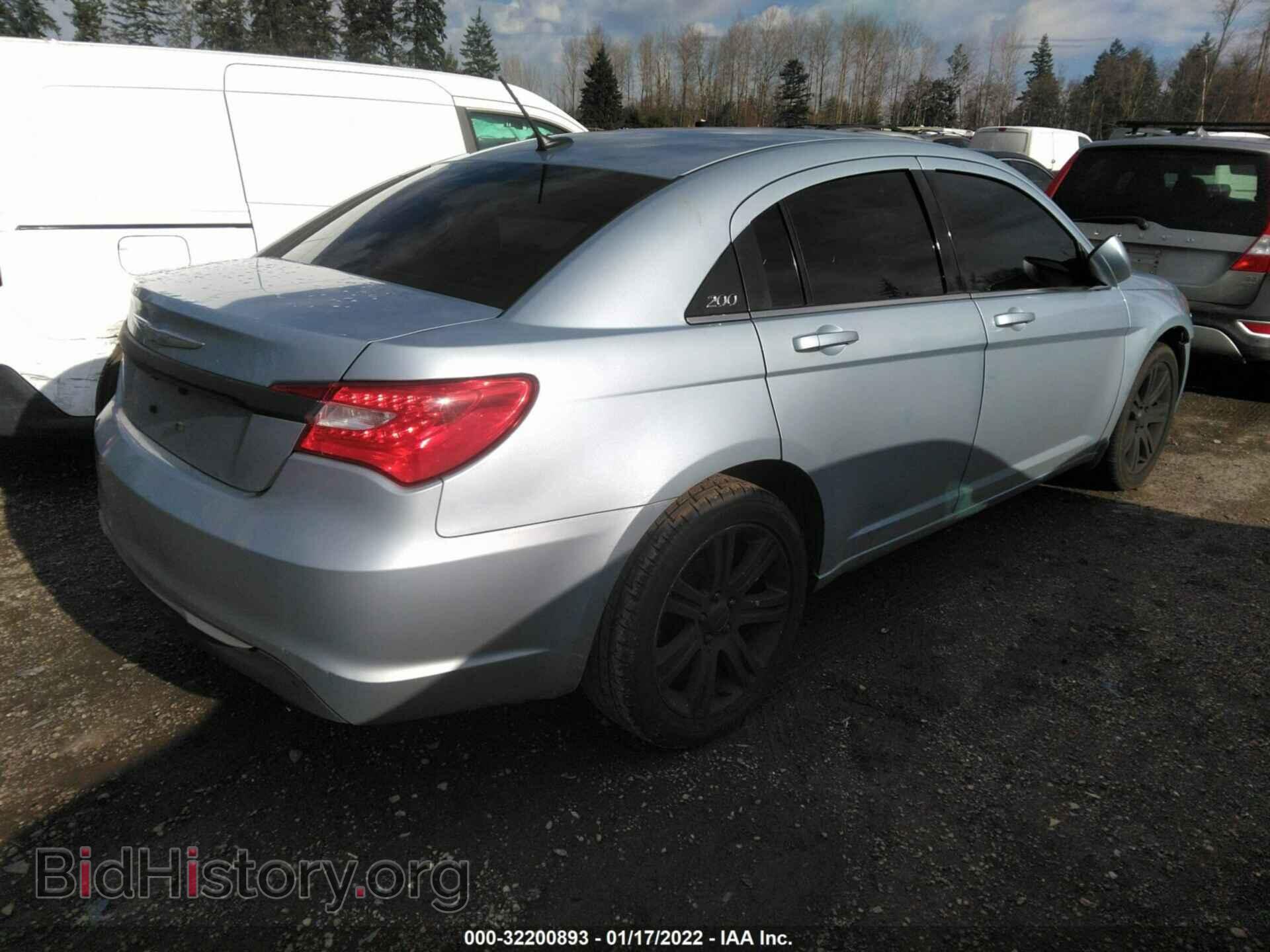 2013 CHRYSLER 200 - VIN: 1C3CCBBB0DN695740 - Фото 4
