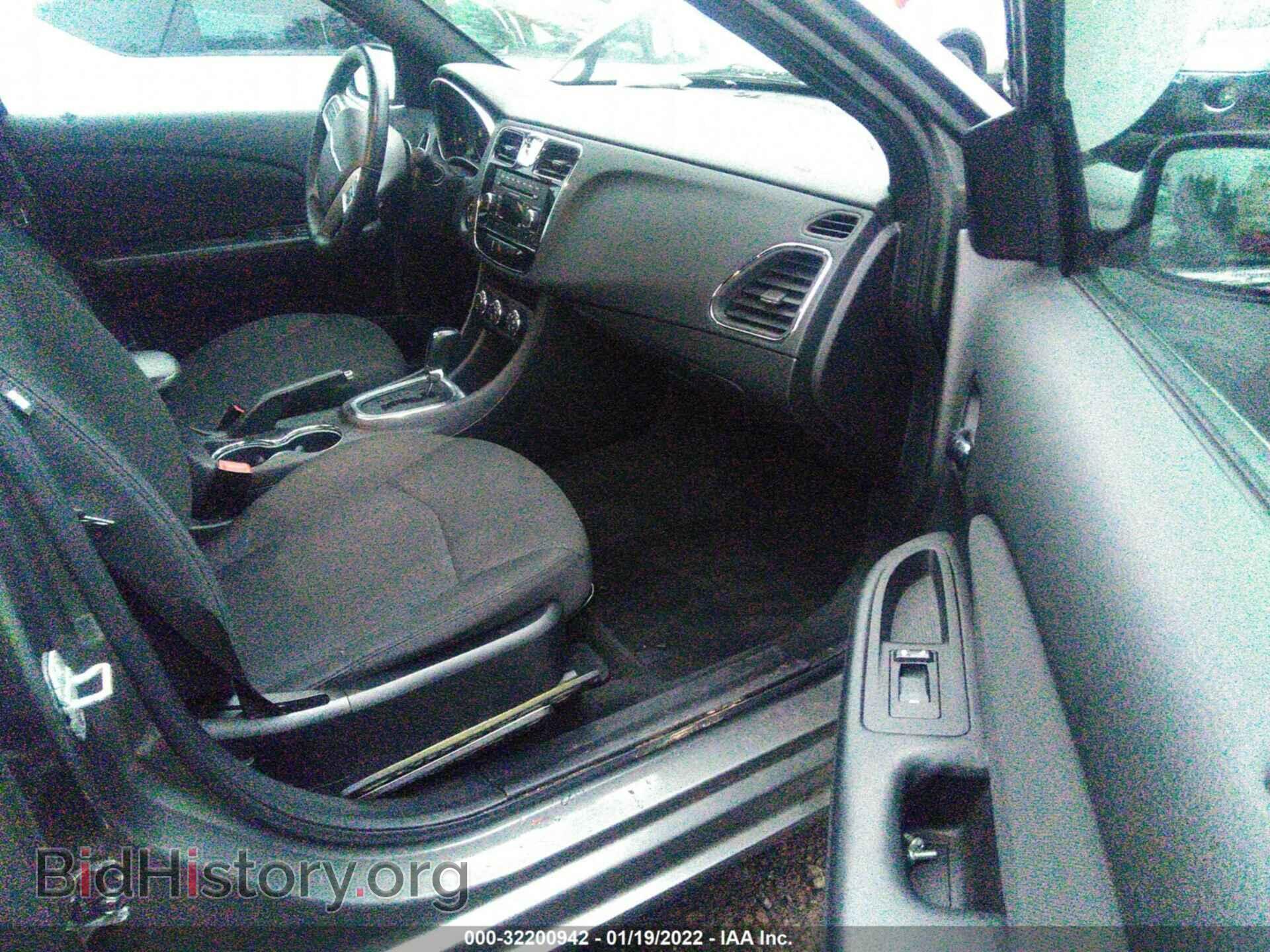 2012 CHRYSLER 200 - VIN: 1C3CCBBB5CN129572 - Фото 5