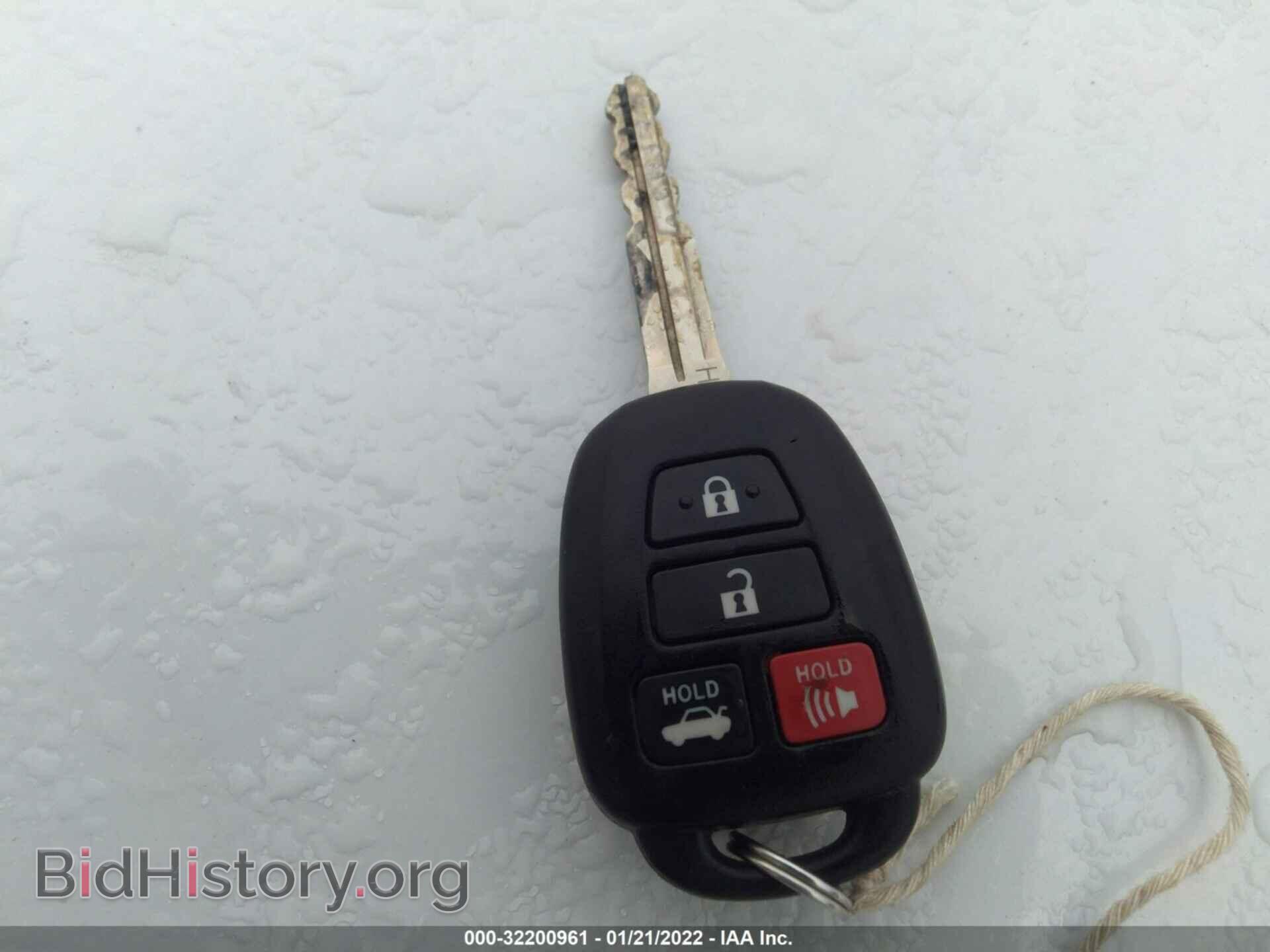 2016 TOYOTA COROLLA - VIN: 5YFBURHE3GP444572 - Фото 11