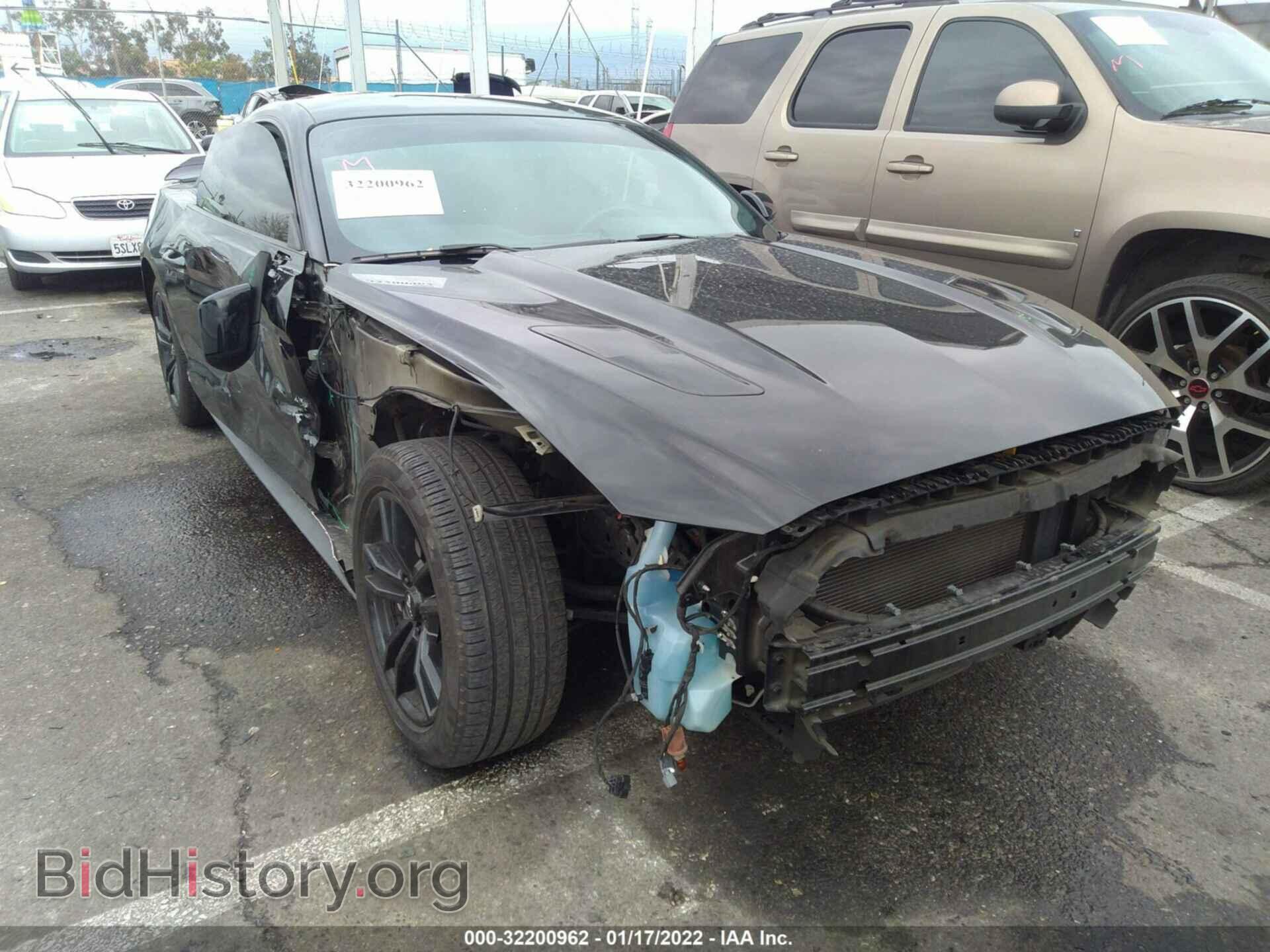 Photo 1FA6P8CFXH5272726 - FORD MUSTANG 2017