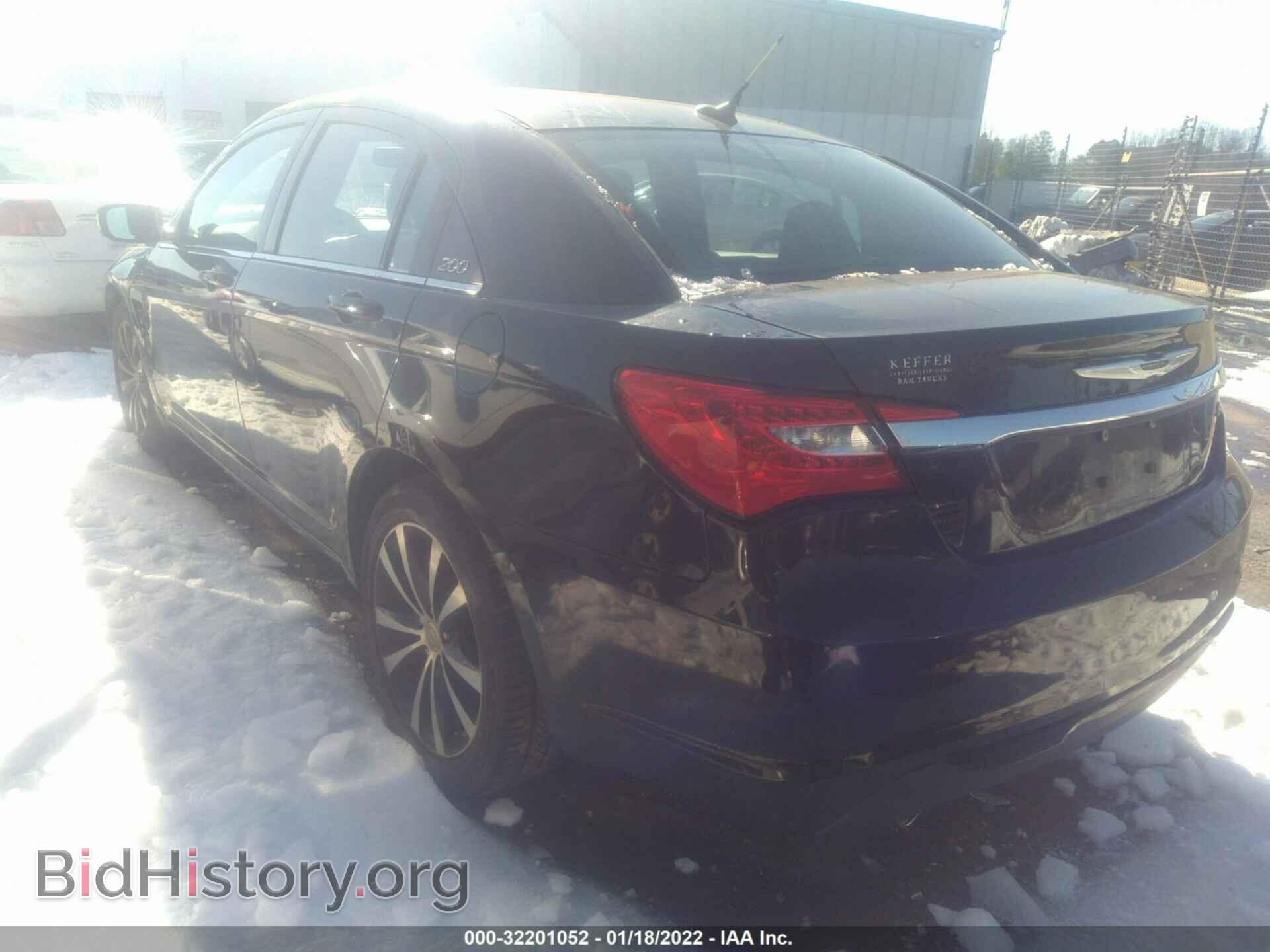 2011 CHRYSLER 200 - VIN: 1C3BC8FGXBN612168 - Фото 3
