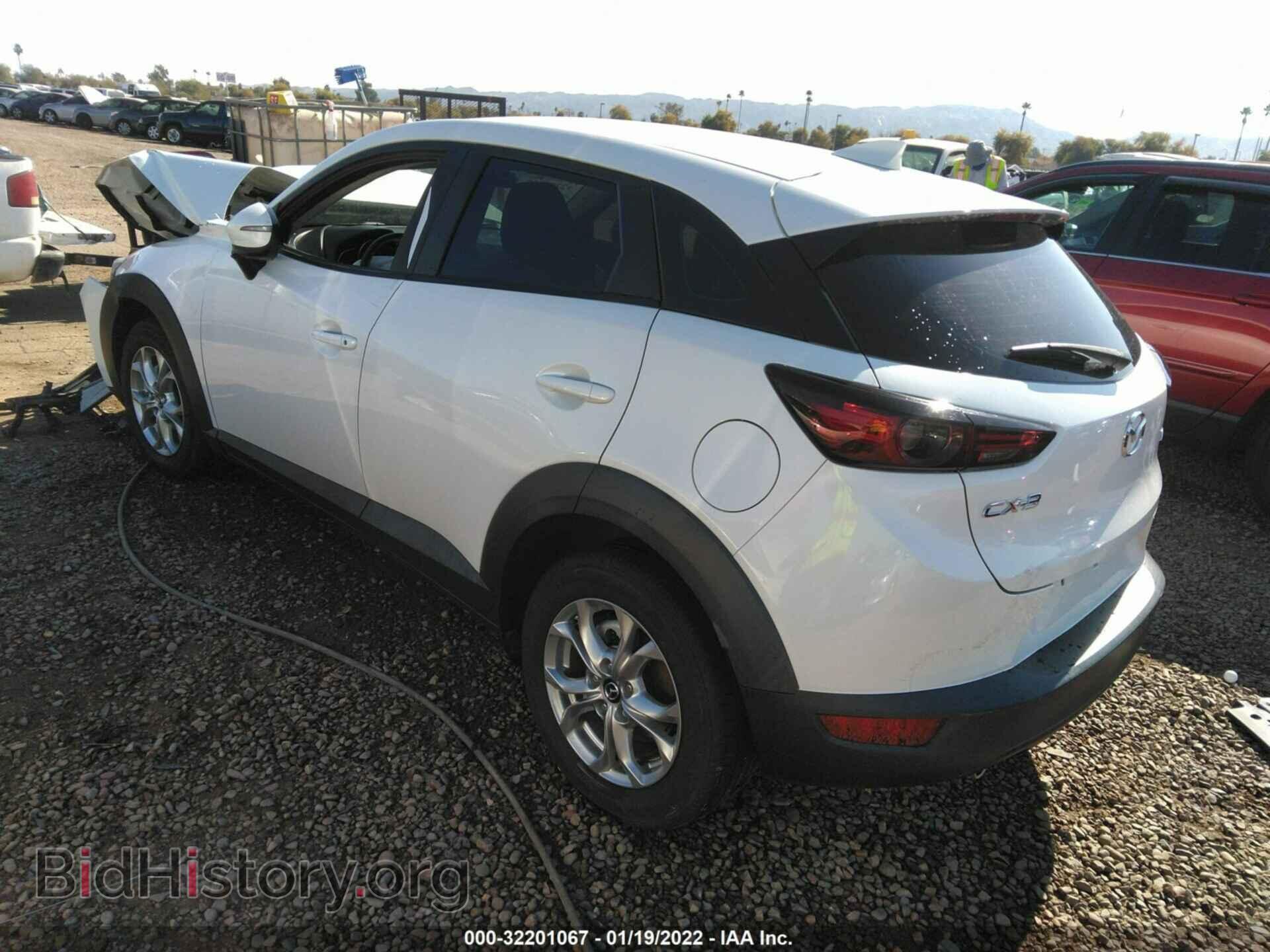2020 MAZDA CX-3 - VIN: JM1DKDB71L1469867 - Фото 3