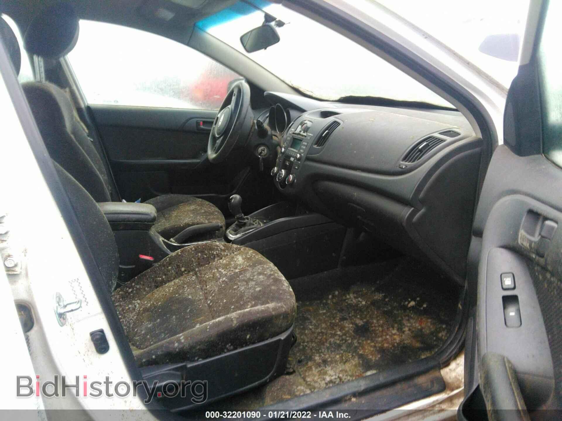 2012 KIA FORTE - VIN: KNAFU4A2XC5586958 - Фото 5