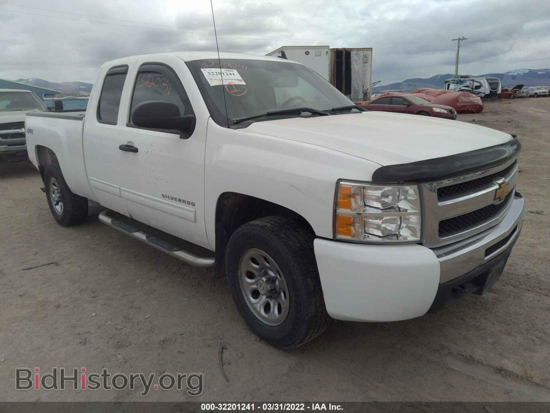 Photo 1GCRKREA8BZ241052 - CHEVROLET SILVERADO 1500 2011
