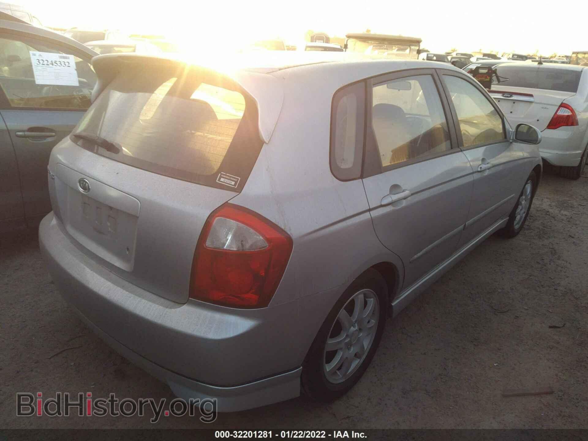 2006 KIA SPECTRA - VIN: KNAFE162565260512 - Фото 4