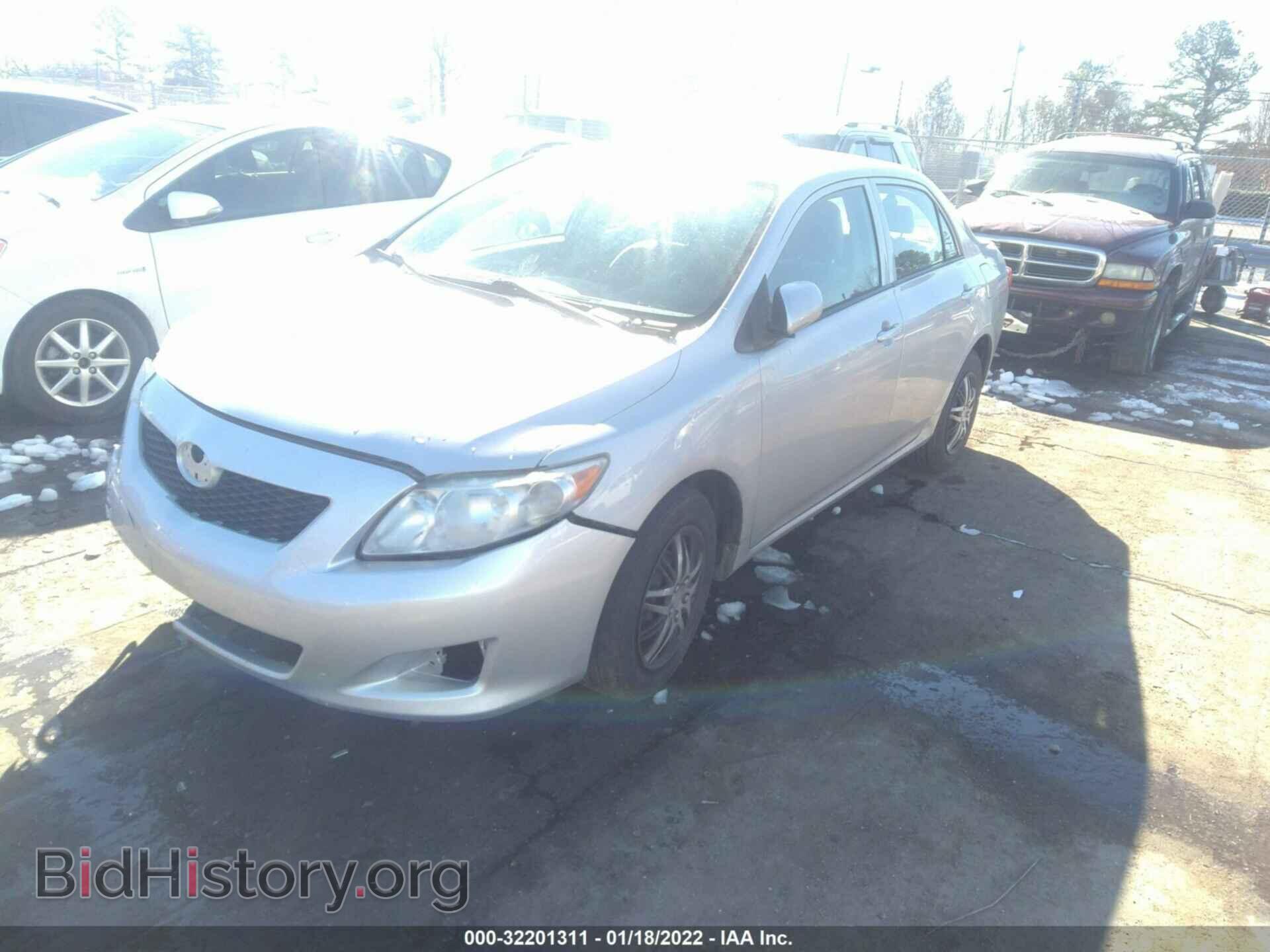 2010 TOYOTA COROLLA - VIN: 2T1BU4EE2AC436994 - Фото 2