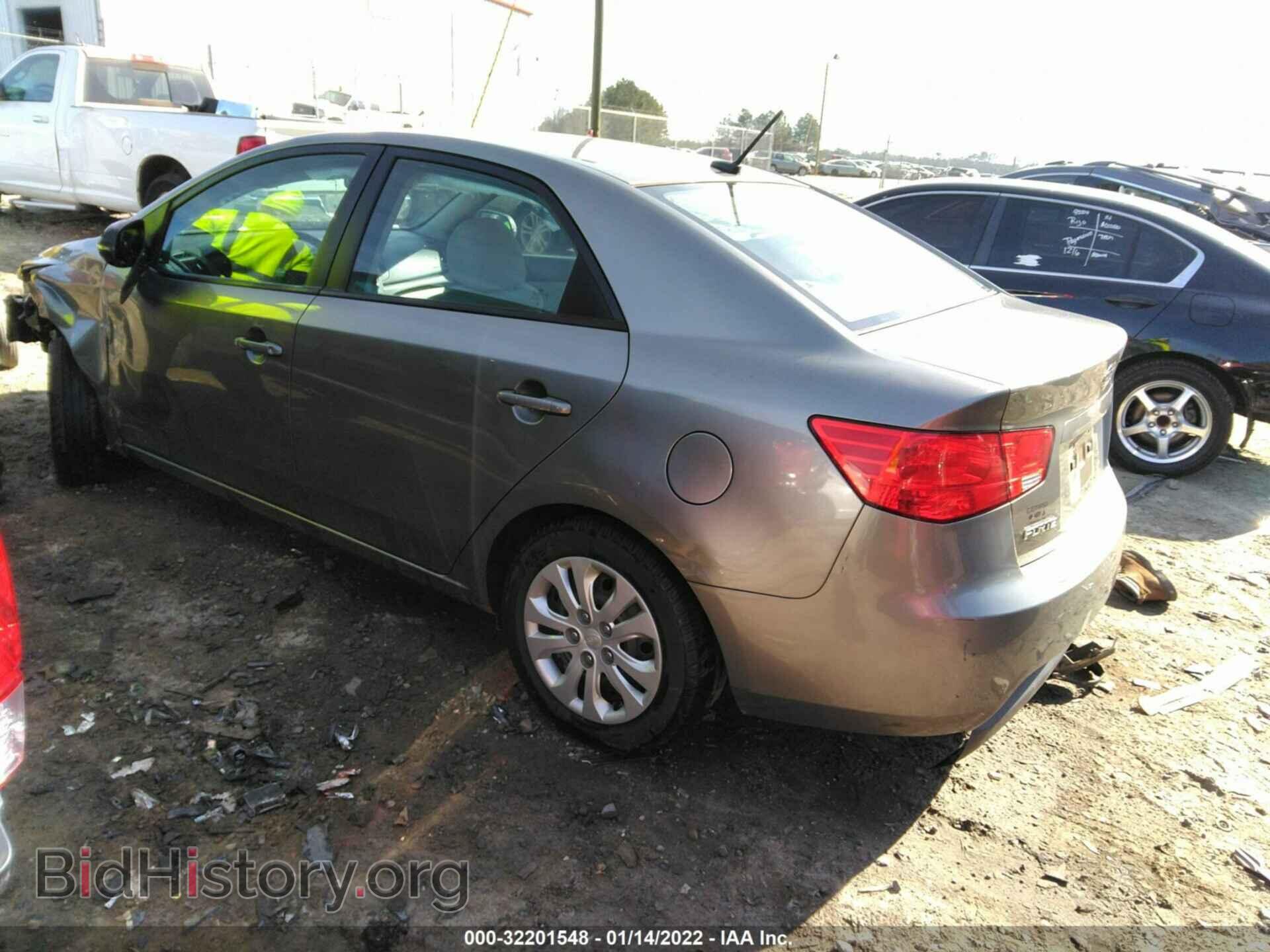 2012 KIA FORTE - VIN: KNAFU4A24C5643171 - Фото 2