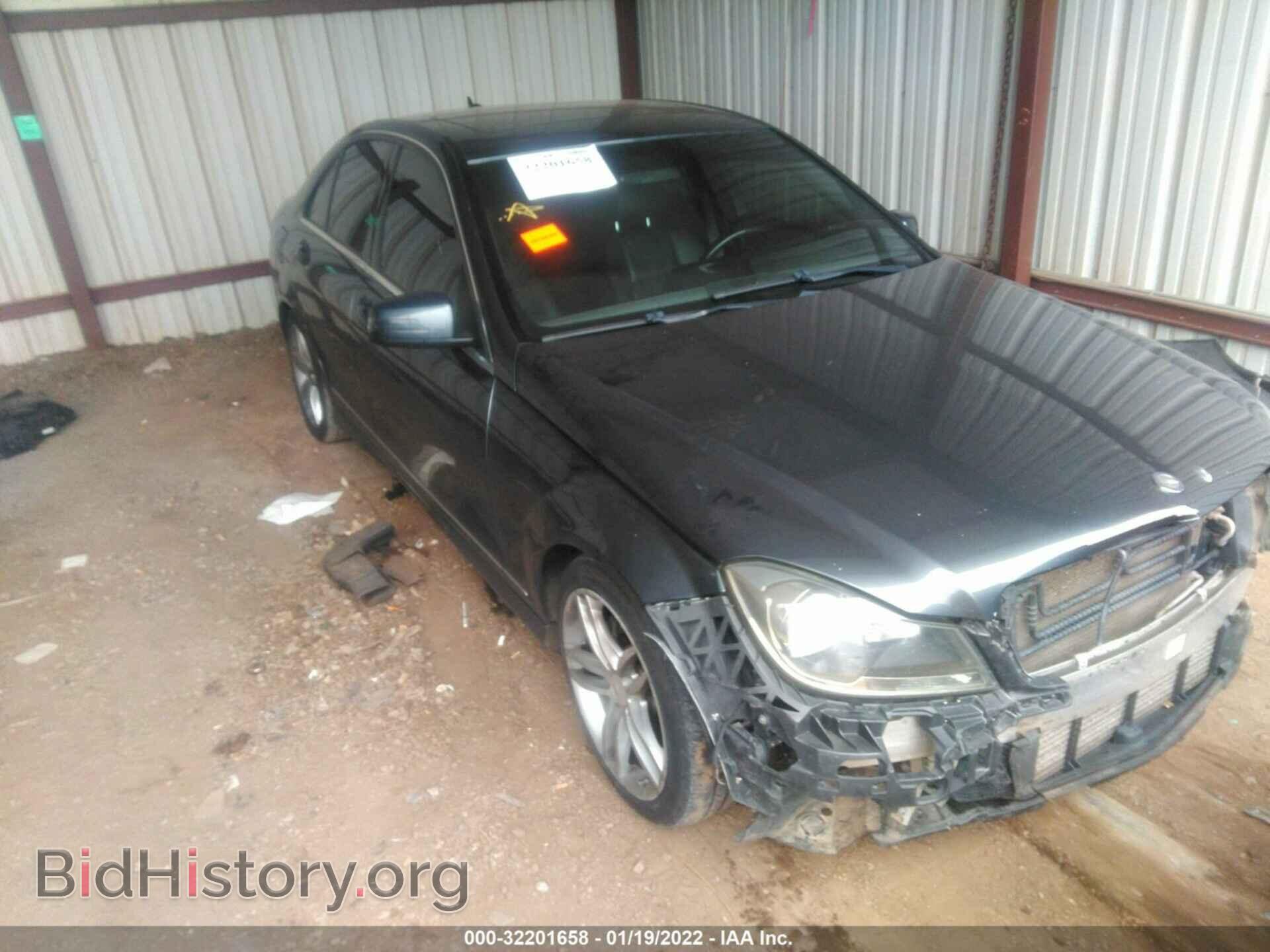 Фотография WDDGF4HBXDA804662 - MERCEDES-BENZ C-CLASS 2013