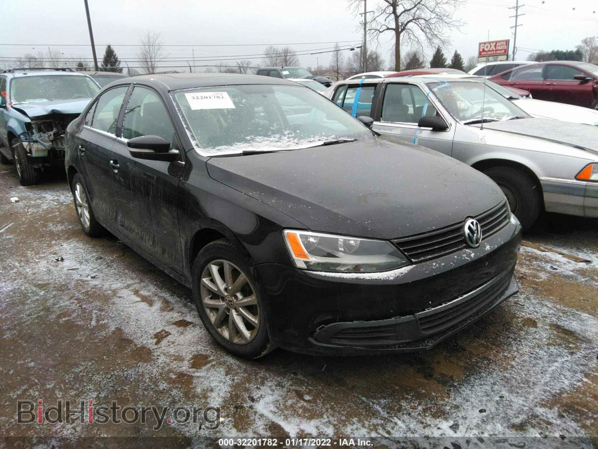 Фотография 3VWBX7AJ2BM386082 - VOLKSWAGEN JETTA SEDAN 2011