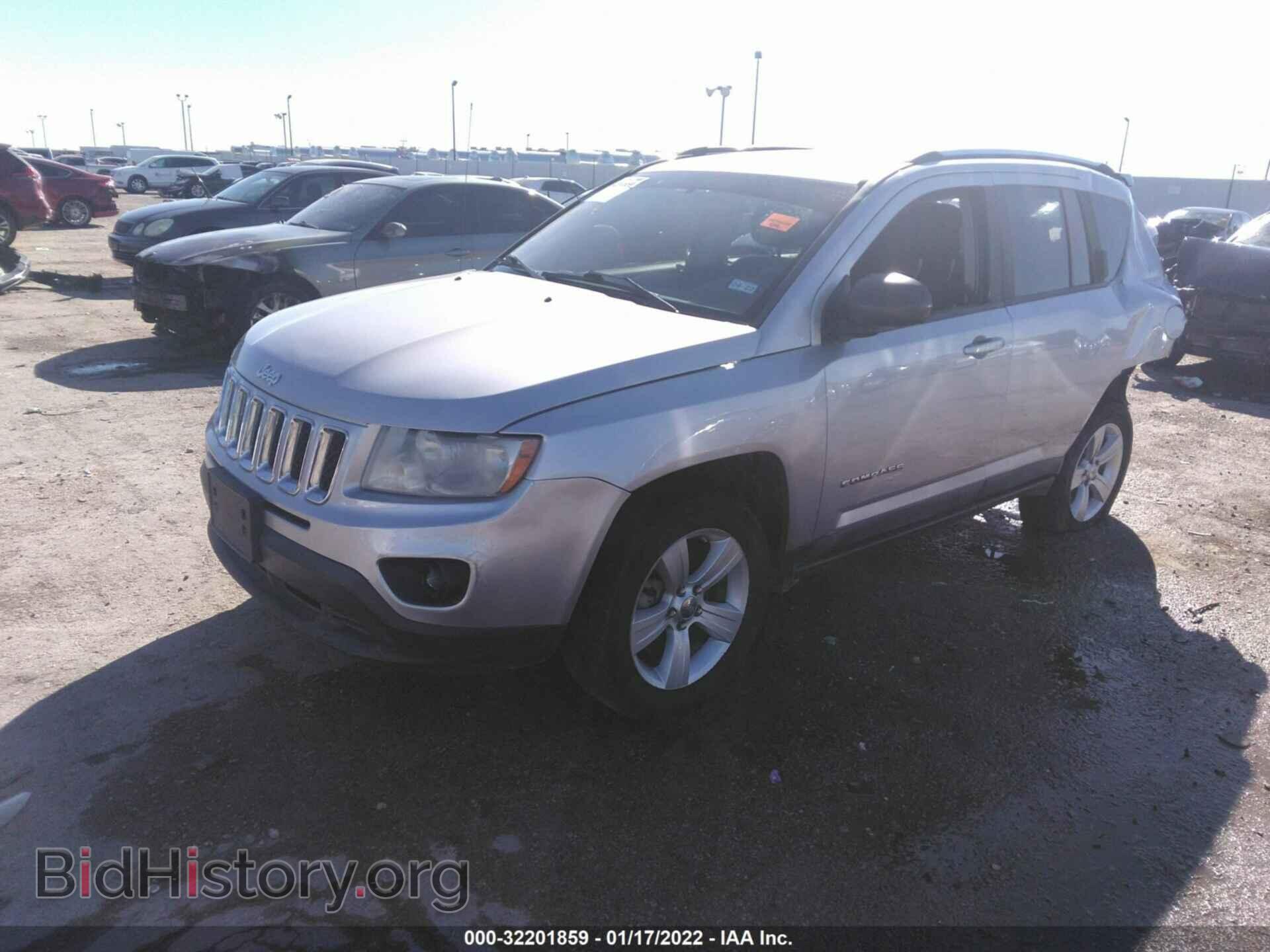 2011 JEEP COMPASS - VIN: 1J4NT1FB0BD215878 - Фото 2
