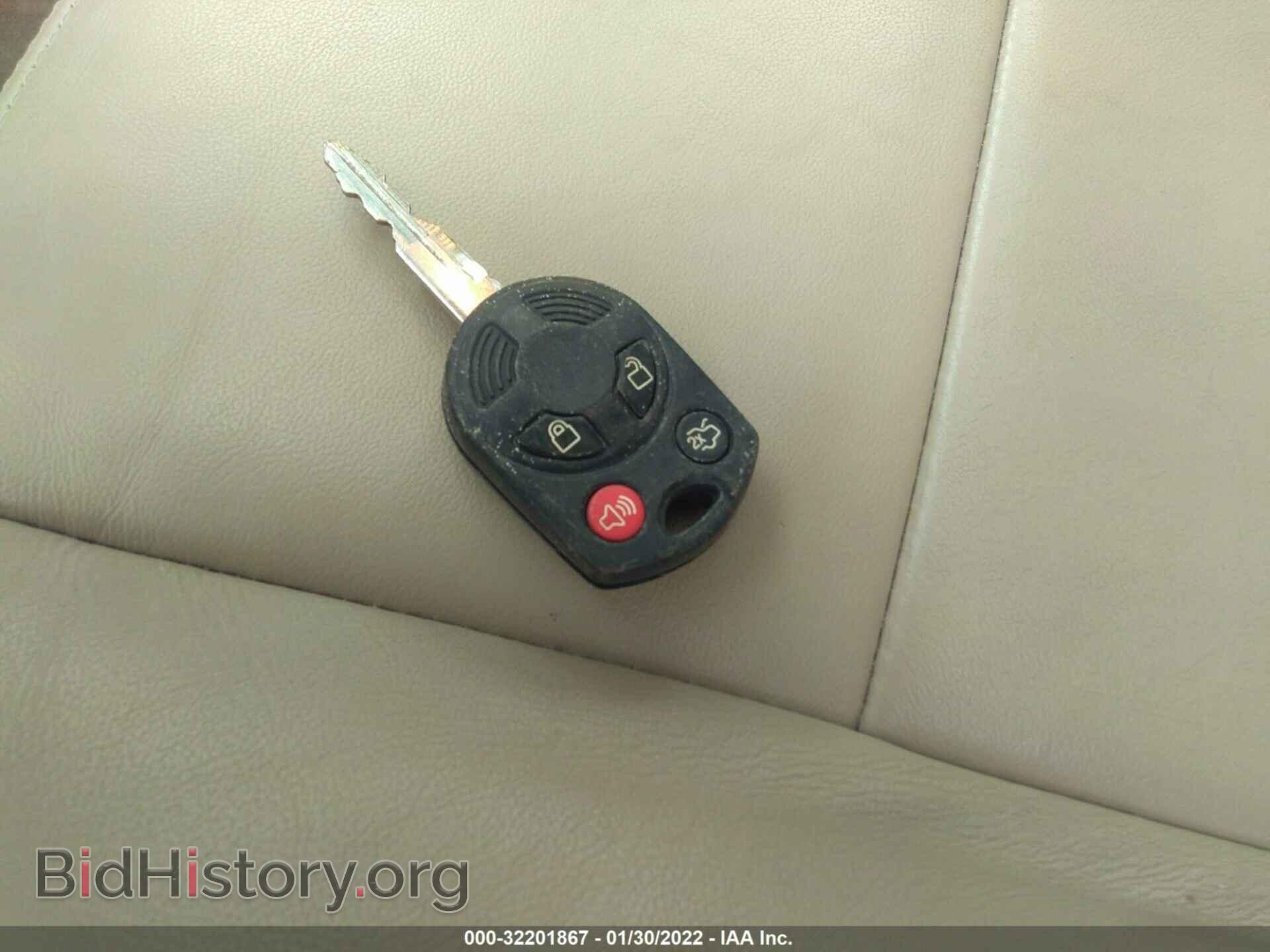 2011 FORD ESCAPE - VIN: 1FMCU0E73BKA26022 - Фото 11