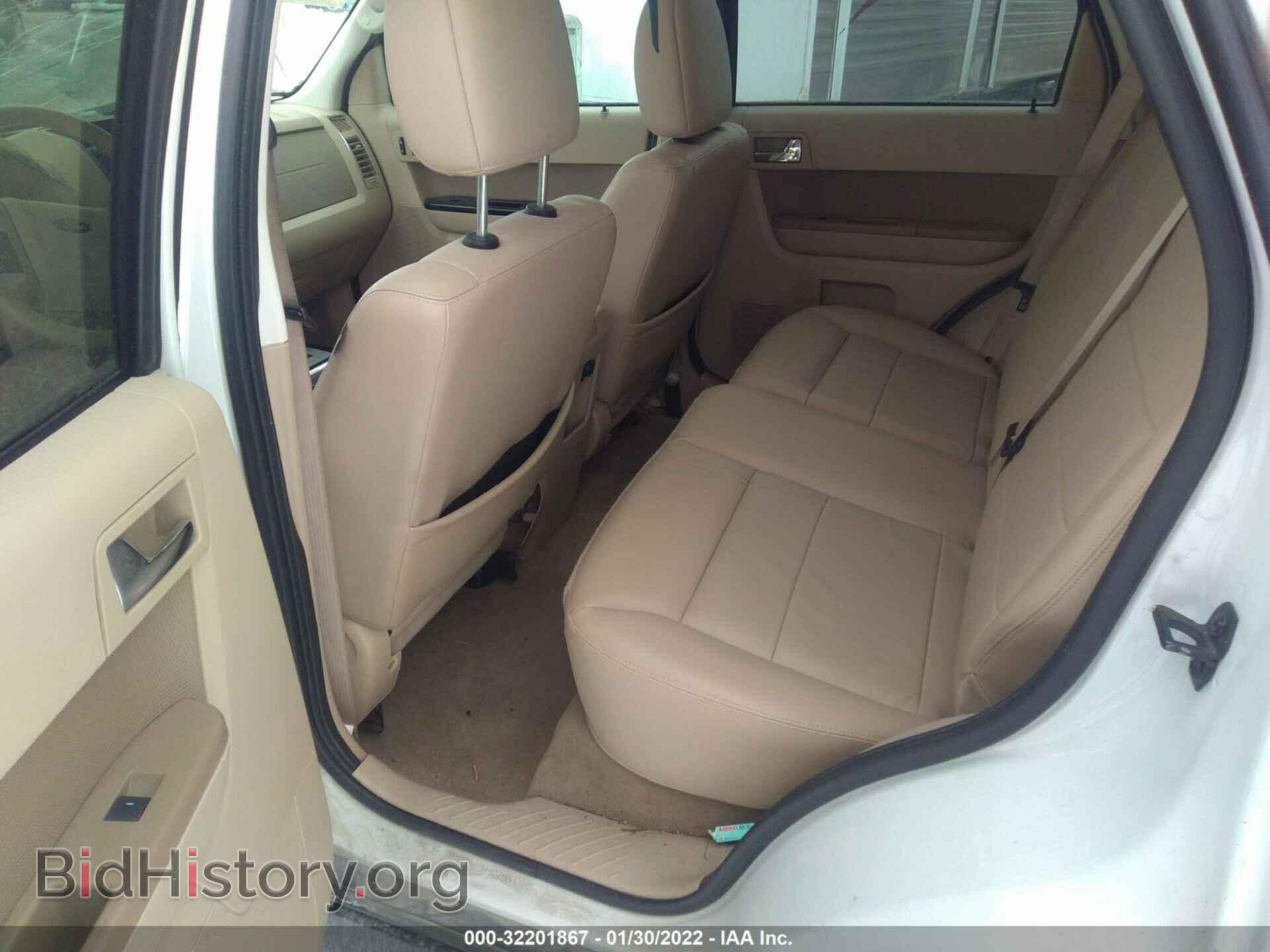 2011 FORD ESCAPE - VIN: 1FMCU0E73BKA26022 - Фото 8