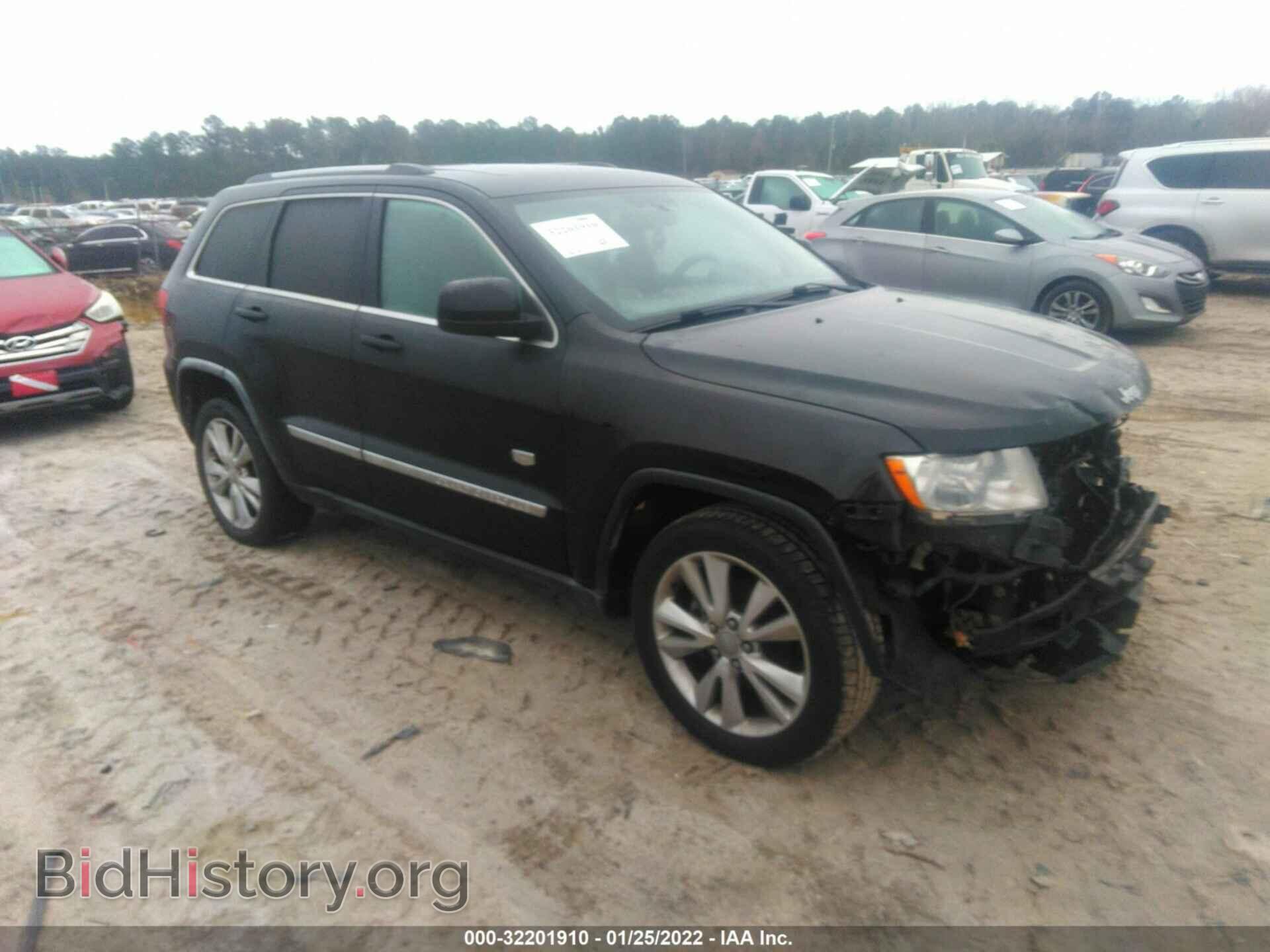 Photo 1J4RS4GT5BC676545 - JEEP GRAND CHEROKEE 2011