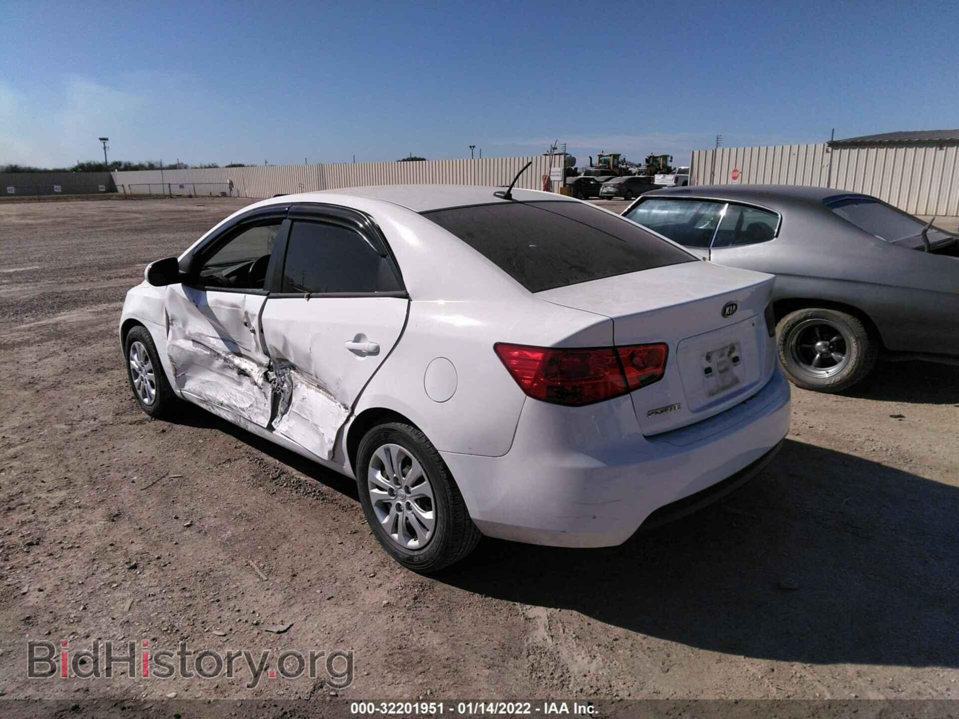 2012 KIA FORTE - VIN: KNAFT4A25C5558617 - Фото 3