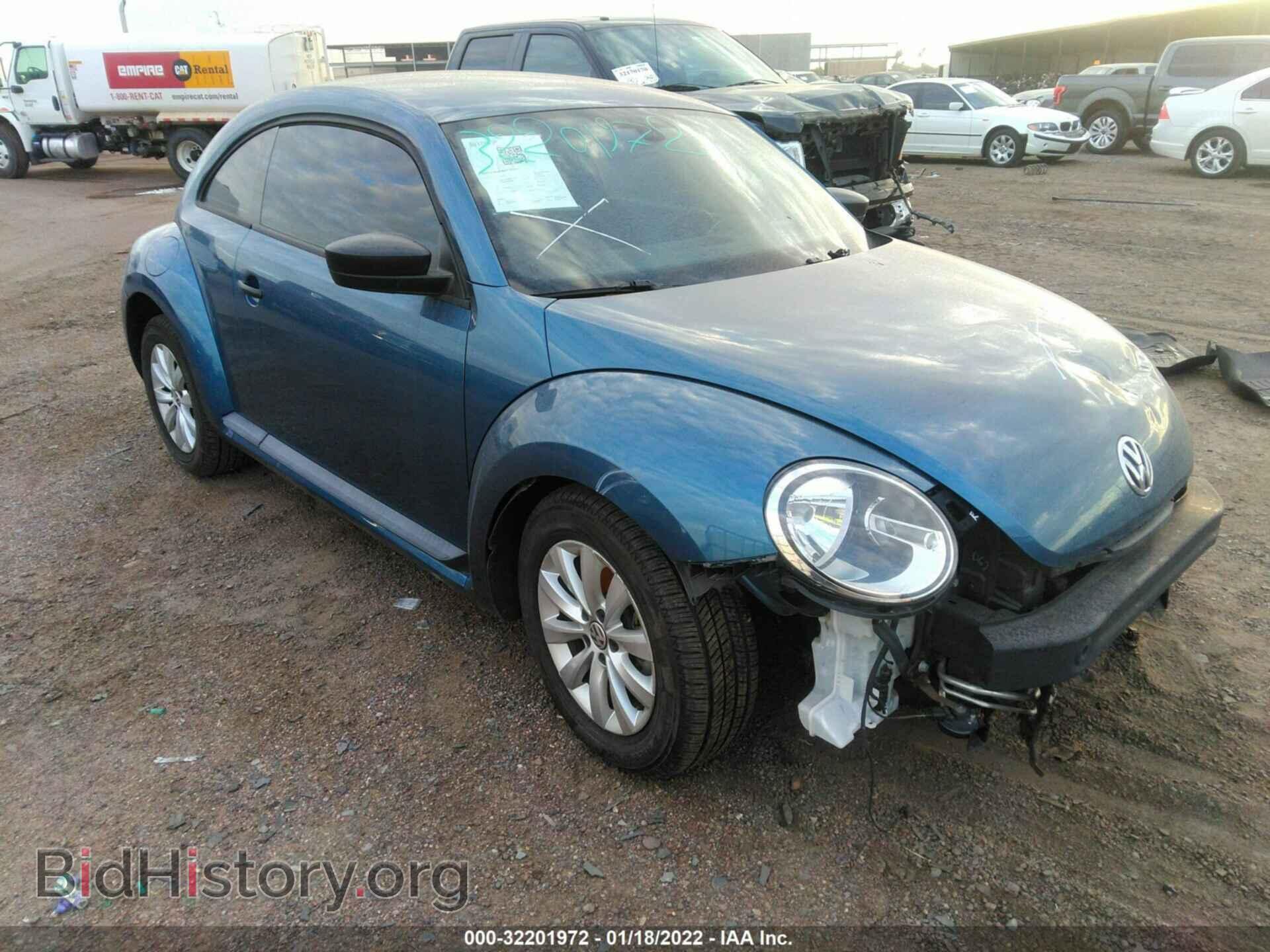 Фотография 3VWF17AT6HM613562 - VOLKSWAGEN BEETLE 2017