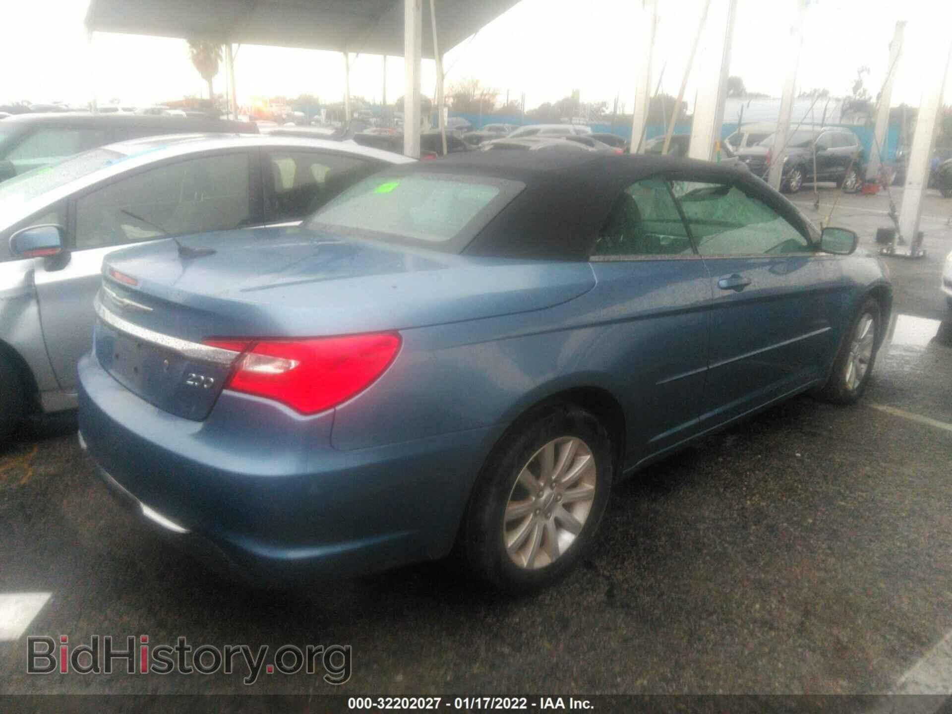 2011 CHRYSLER 200 - VIN: 1C3BC2EG7BN592315 - Фото 4