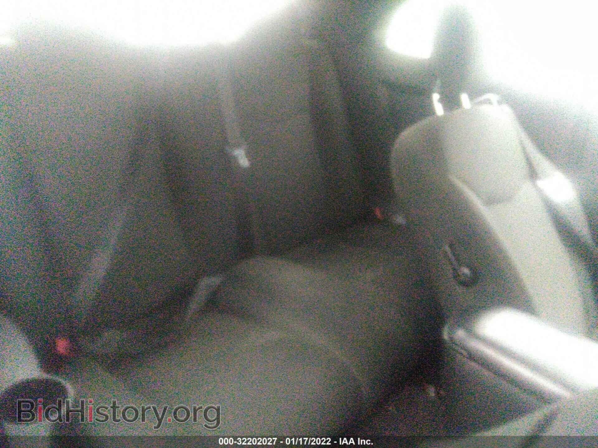 2011 CHRYSLER 200 - VIN: 1C3BC2EG7BN592315 - Фото 8