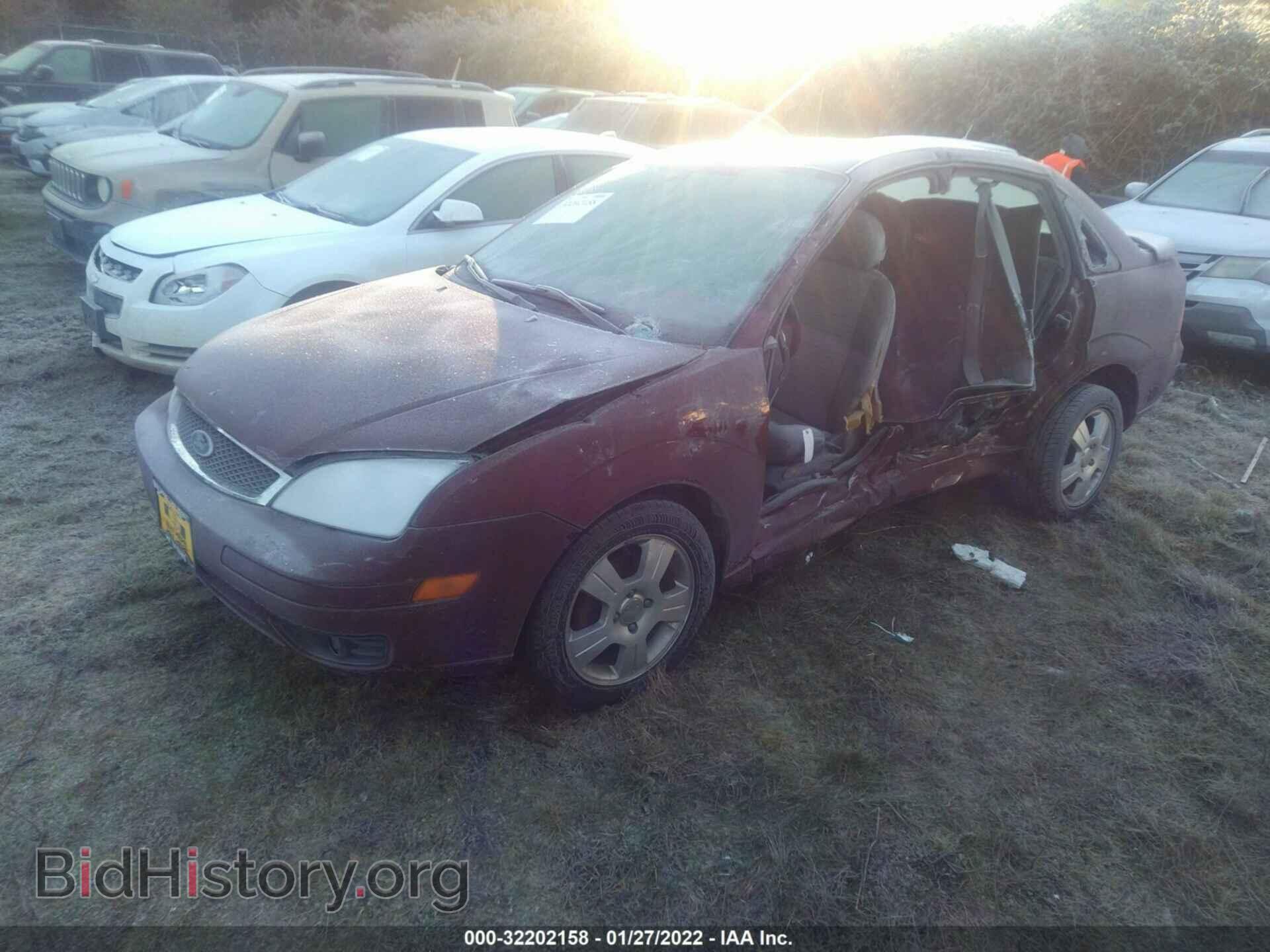2007 FORD FOCUS - VIN: 1FAFP34N27W306076 - Фото 2