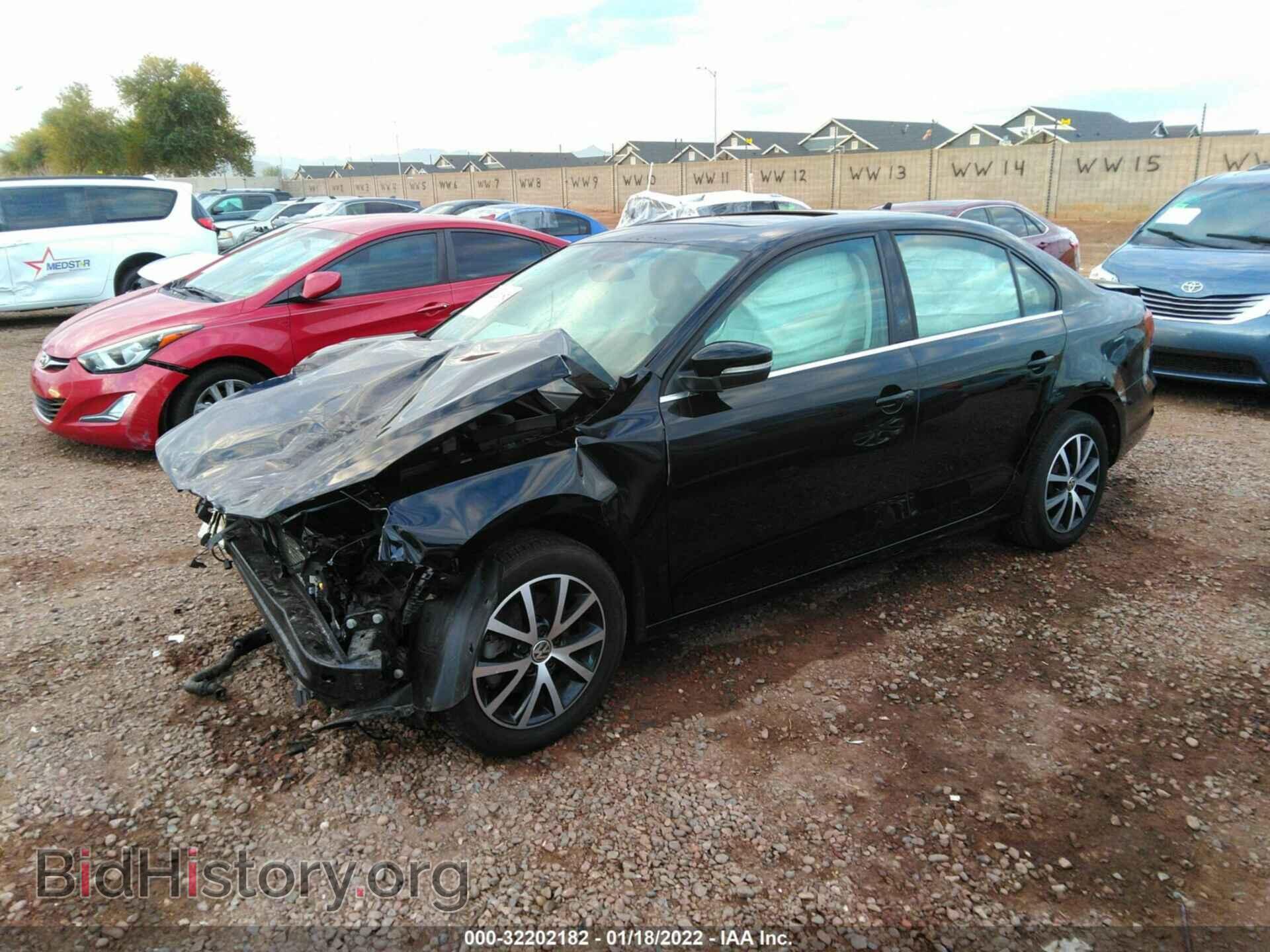 2017 VOLKSWAGEN JETTA - VIN: 3VWDB7AJ8HM344998 - Фото 2