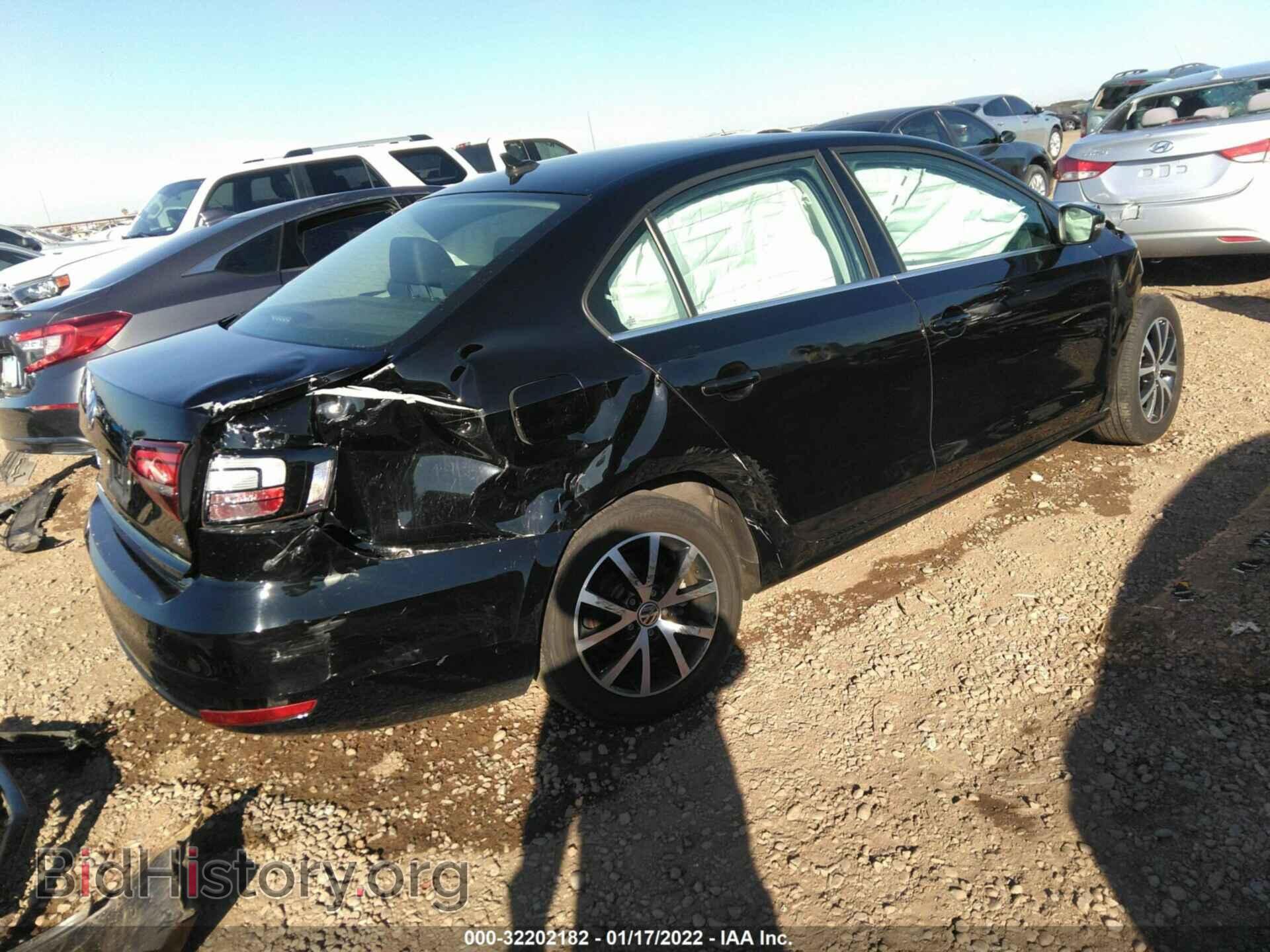 2017 VOLKSWAGEN JETTA - VIN: 3VWDB7AJ8HM344998 - Фото 4