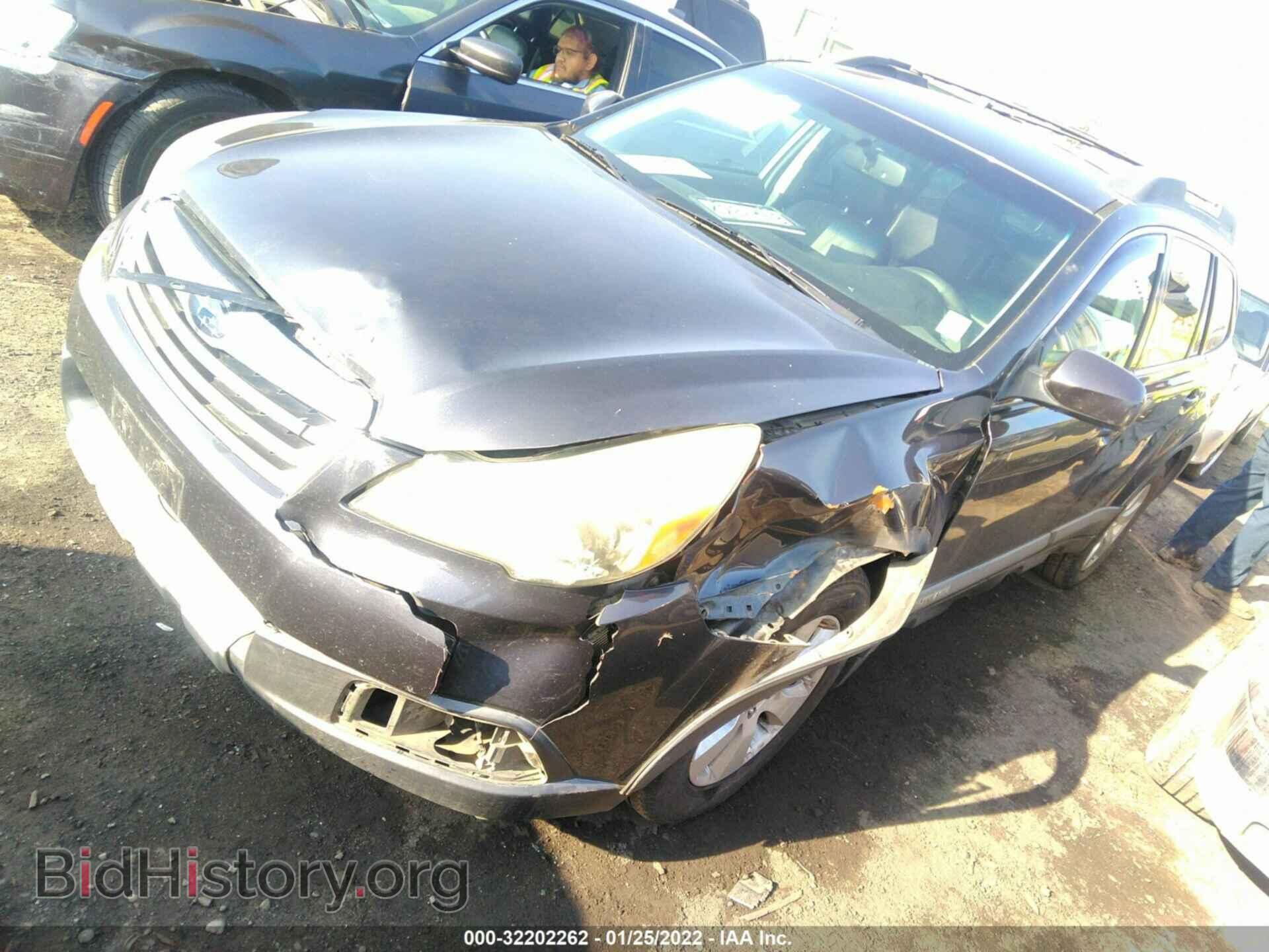 2010 SUBARU OUTBACK - VIN: 4S4BRBJC8A3360695 - Фото 2