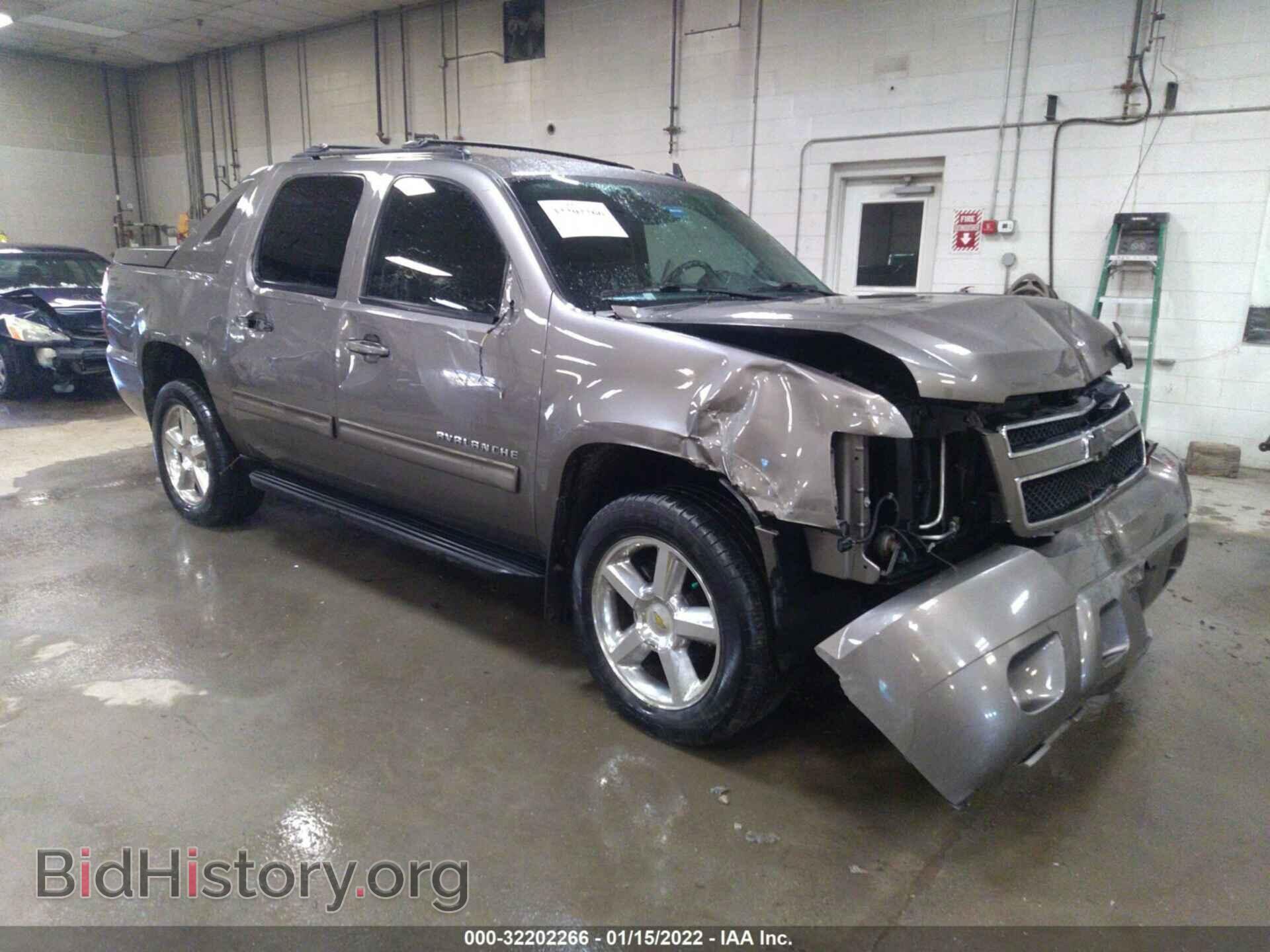 Photo 3GNTKFE3XBG236478 - CHEVROLET AVALANCHE 2011