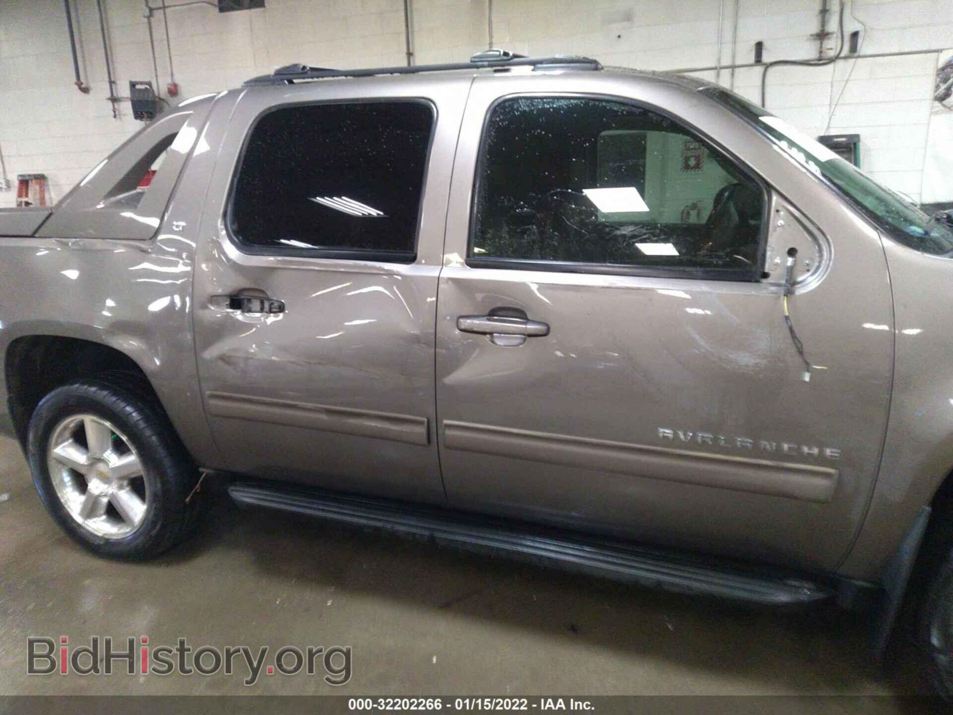 2011 CHEVROLET AVALANCHE - VIN: 3GNTKFE3XBG236478 - Фото 6