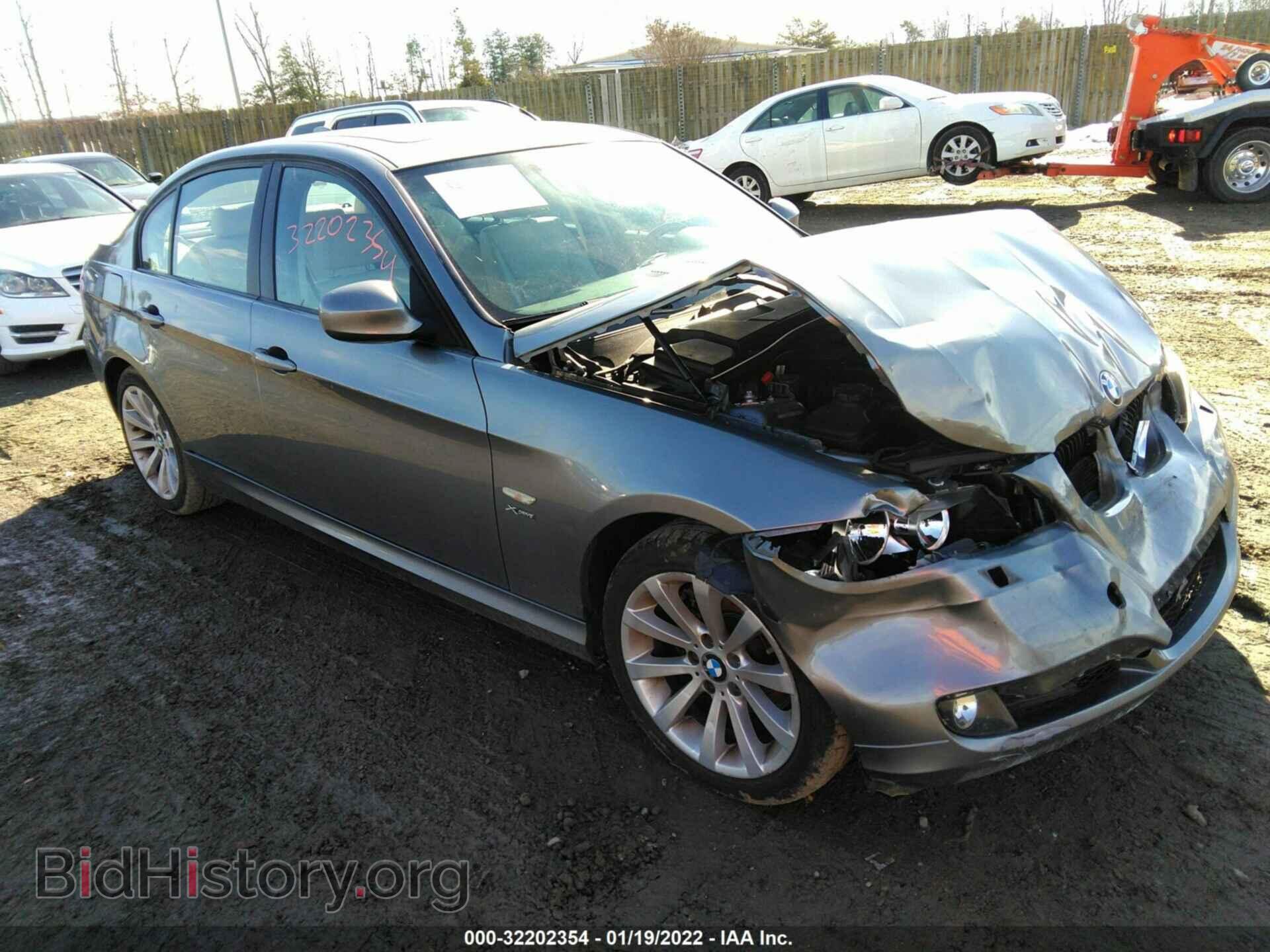 Photo WBAPK7G5XBNN87426 - BMW 3 SERIES 2011