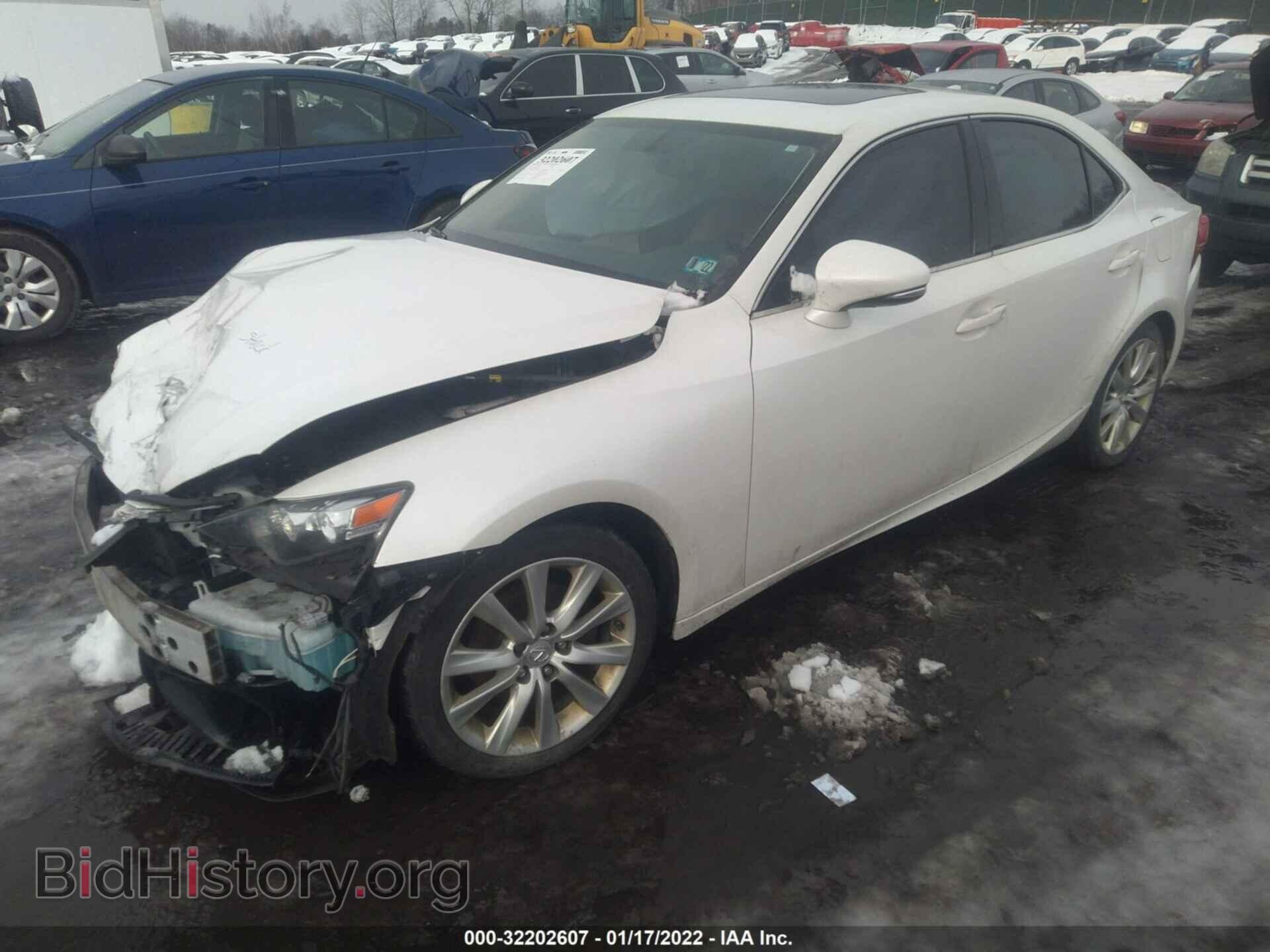 2015 LEXUS IS 250 - VIN: JTHCF1D28F5026692 - Фото 2