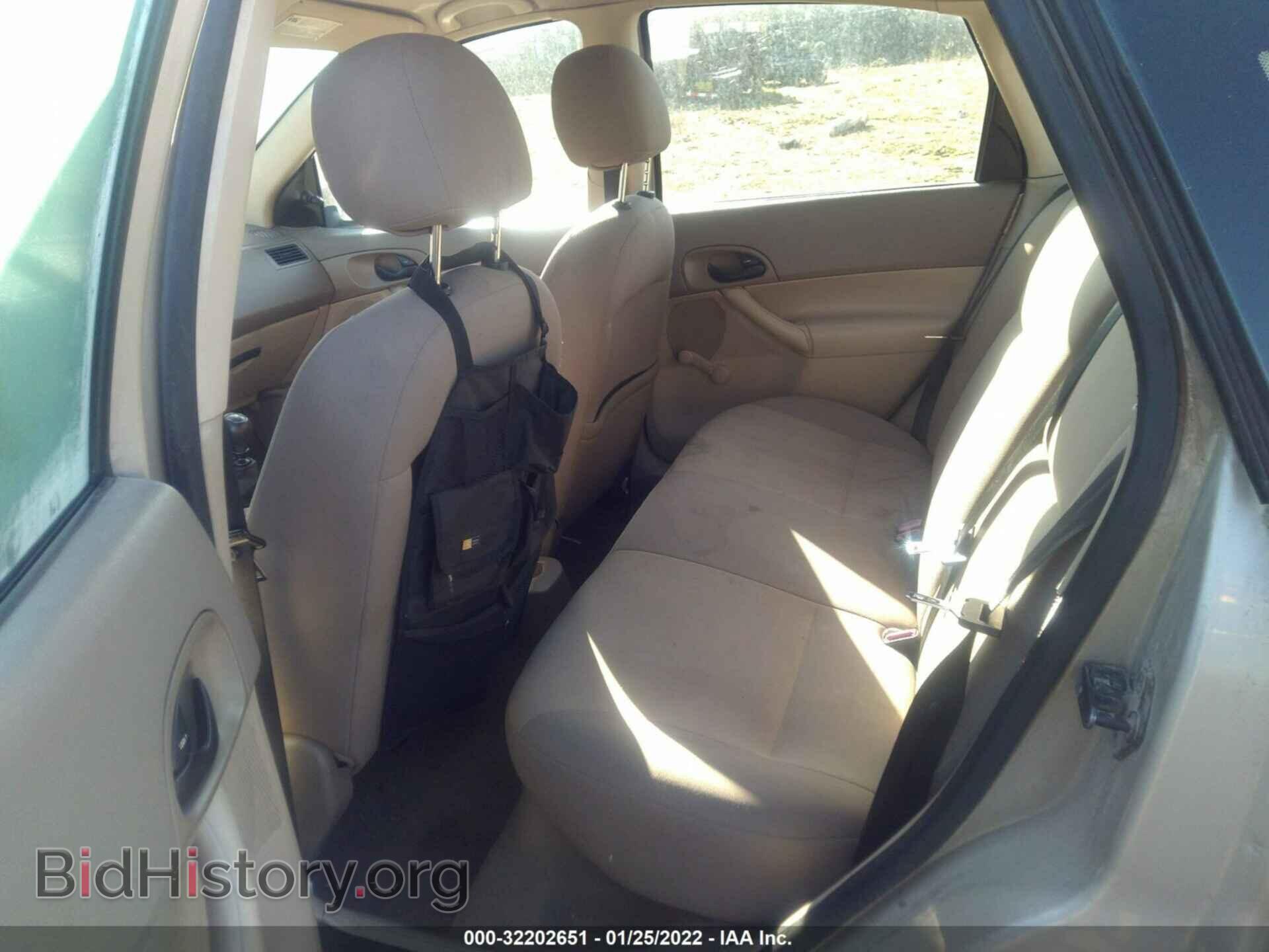2007 FORD FOCUS - VIN: 1FAFP34N67W107886 - Фото 8
