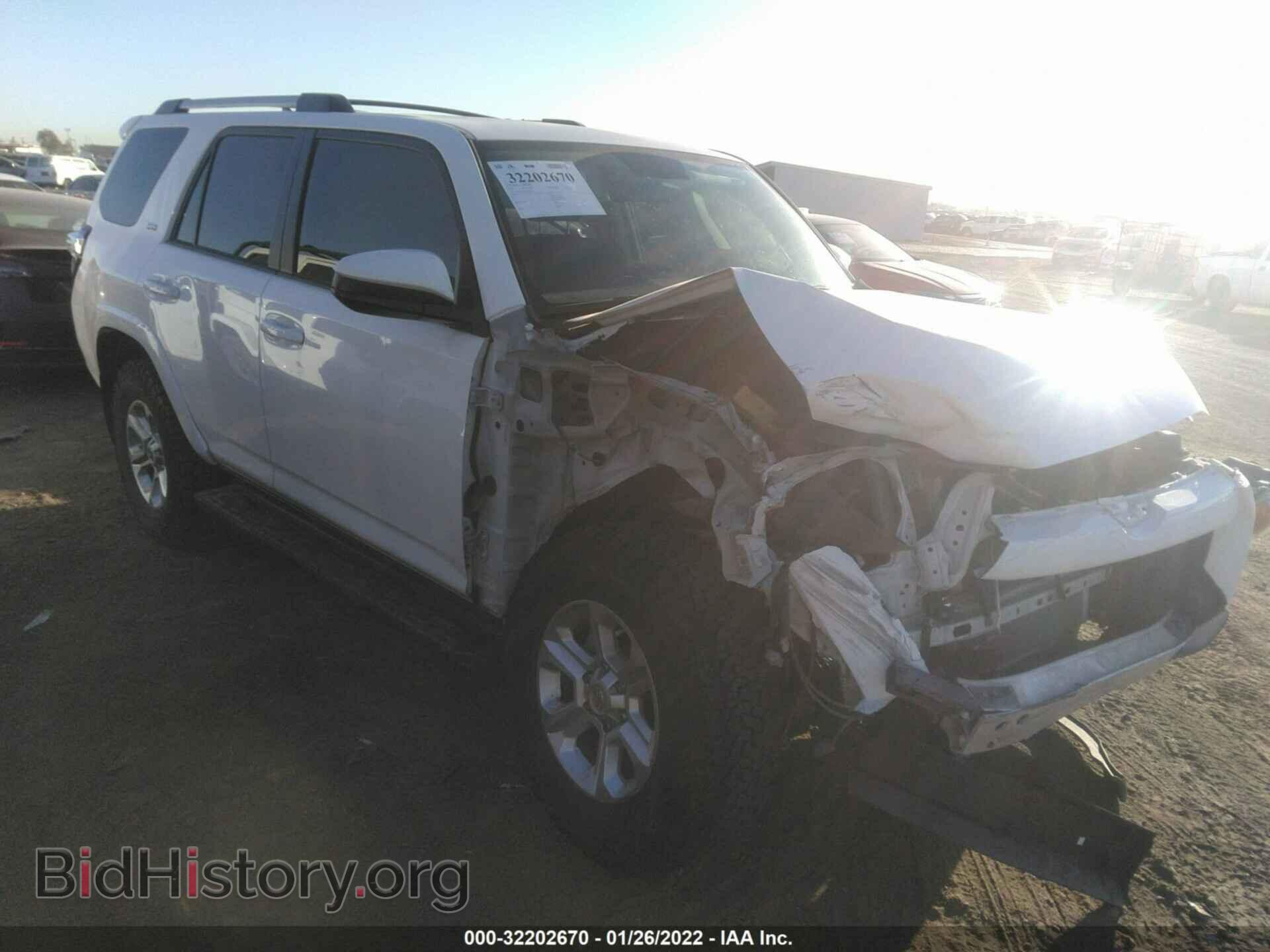 Фотография JTEBU5JR4K5685337 - TOYOTA 4RUNNER 2019