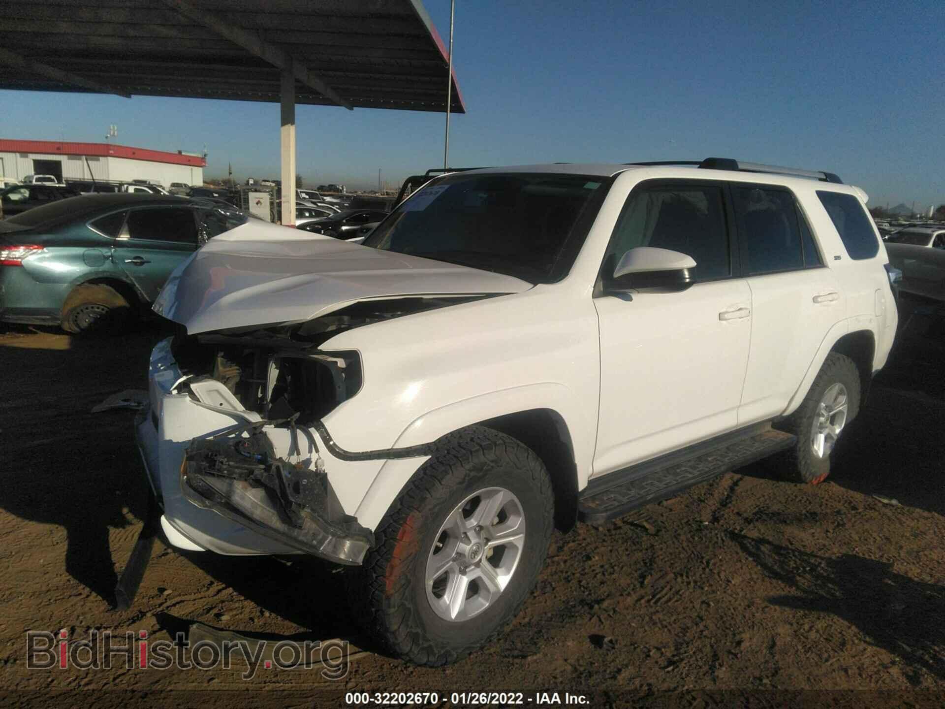 2019 TOYOTA 4RUNNER - VIN: JTEBU5JR4K5685337 - Фото 2