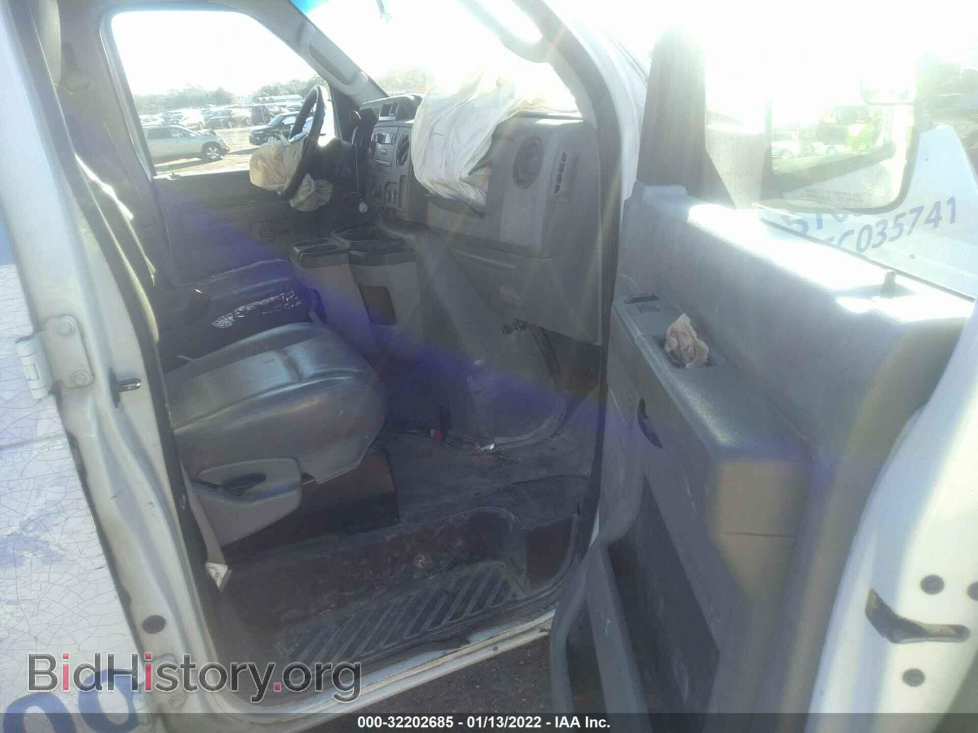2011 FORD ECONOLINE CARGO VAN - VIN: 1FTNE2EW6BDA48775 - Фото 5