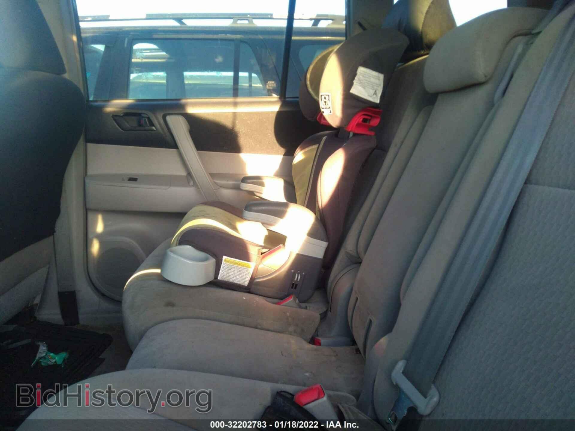2010 TOYOTA HIGHLANDER - VIN: 5TDBK3EH6AS002515 - Фото 8