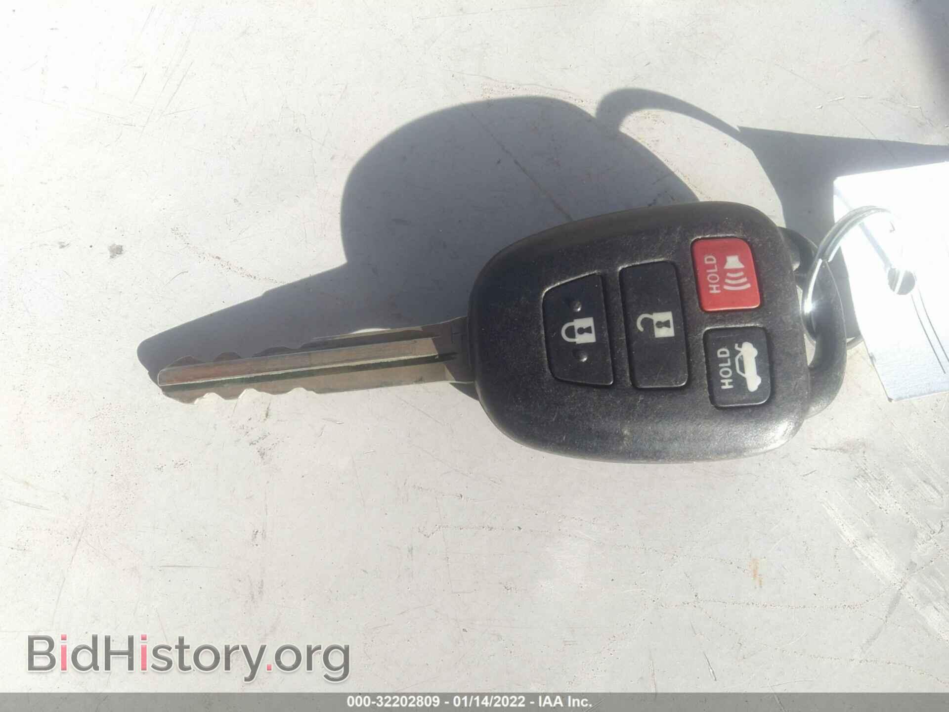 2016 TOYOTA COROLLA - VIN: 5YFBURHE8GP412569 - Photo 11