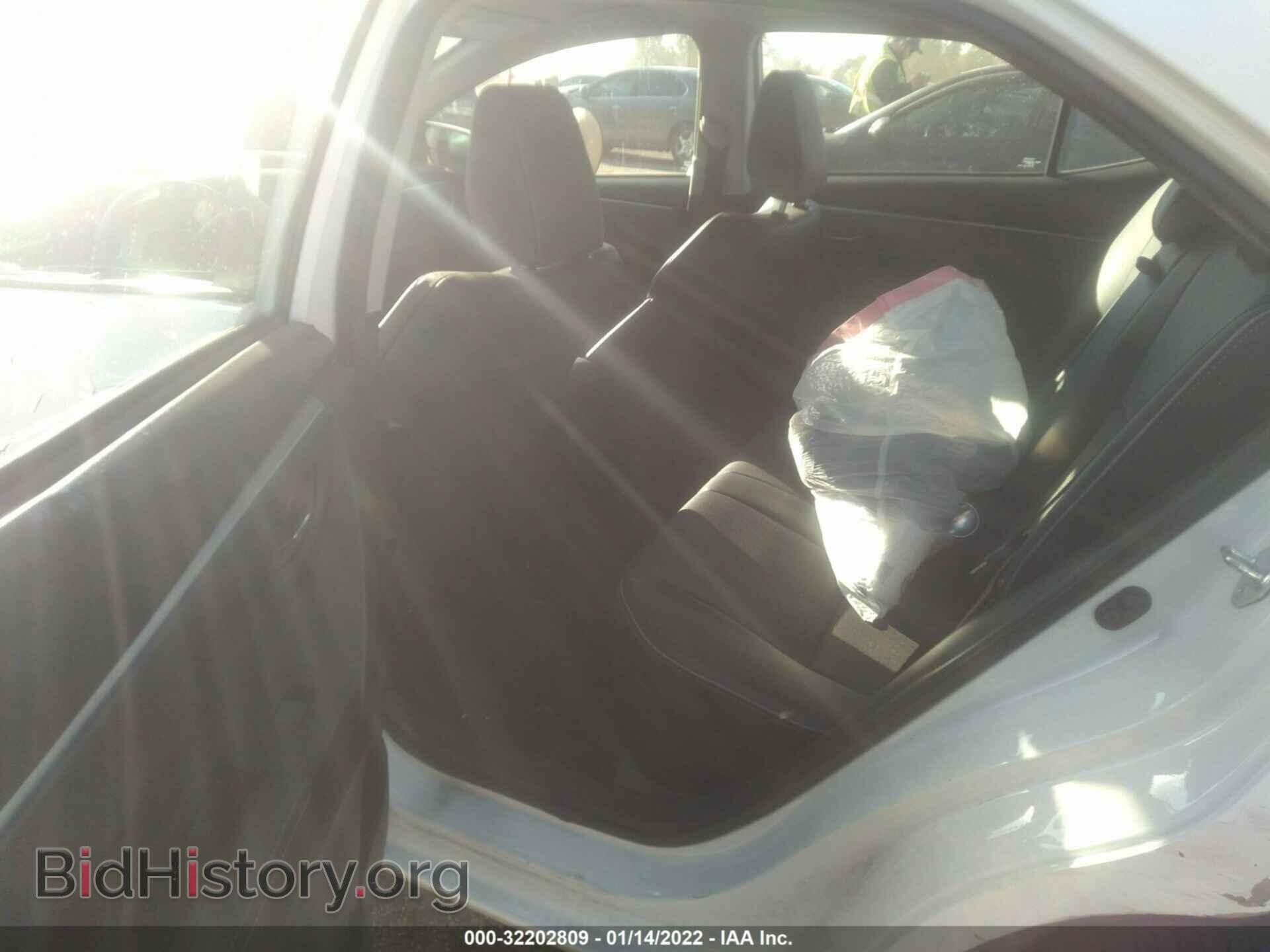 2016 TOYOTA COROLLA - VIN: 5YFBURHE8GP412569 - Photo 8