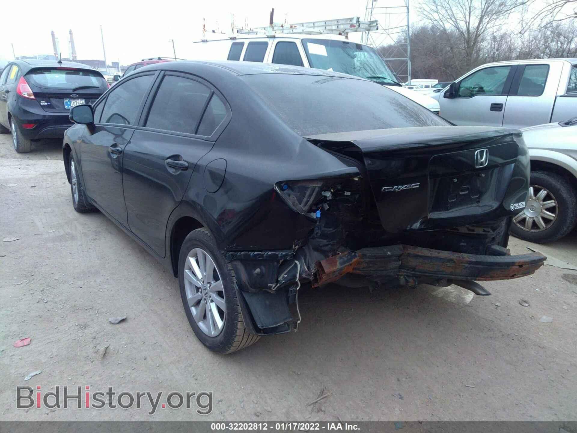 2012 HONDA CIVIC SDN - VIN: 2HGFB2F84CH503206 - Фото 3