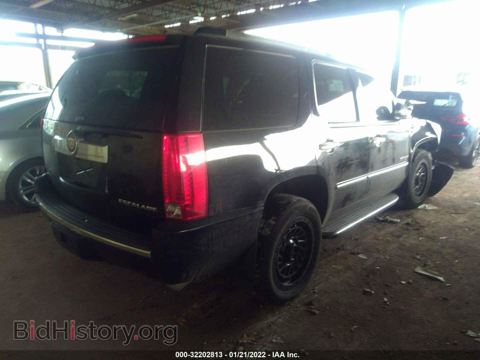 2013 CADILLAC ESCALADE - VIN: 1GYS4BEF6DR198780 - Photo 3
